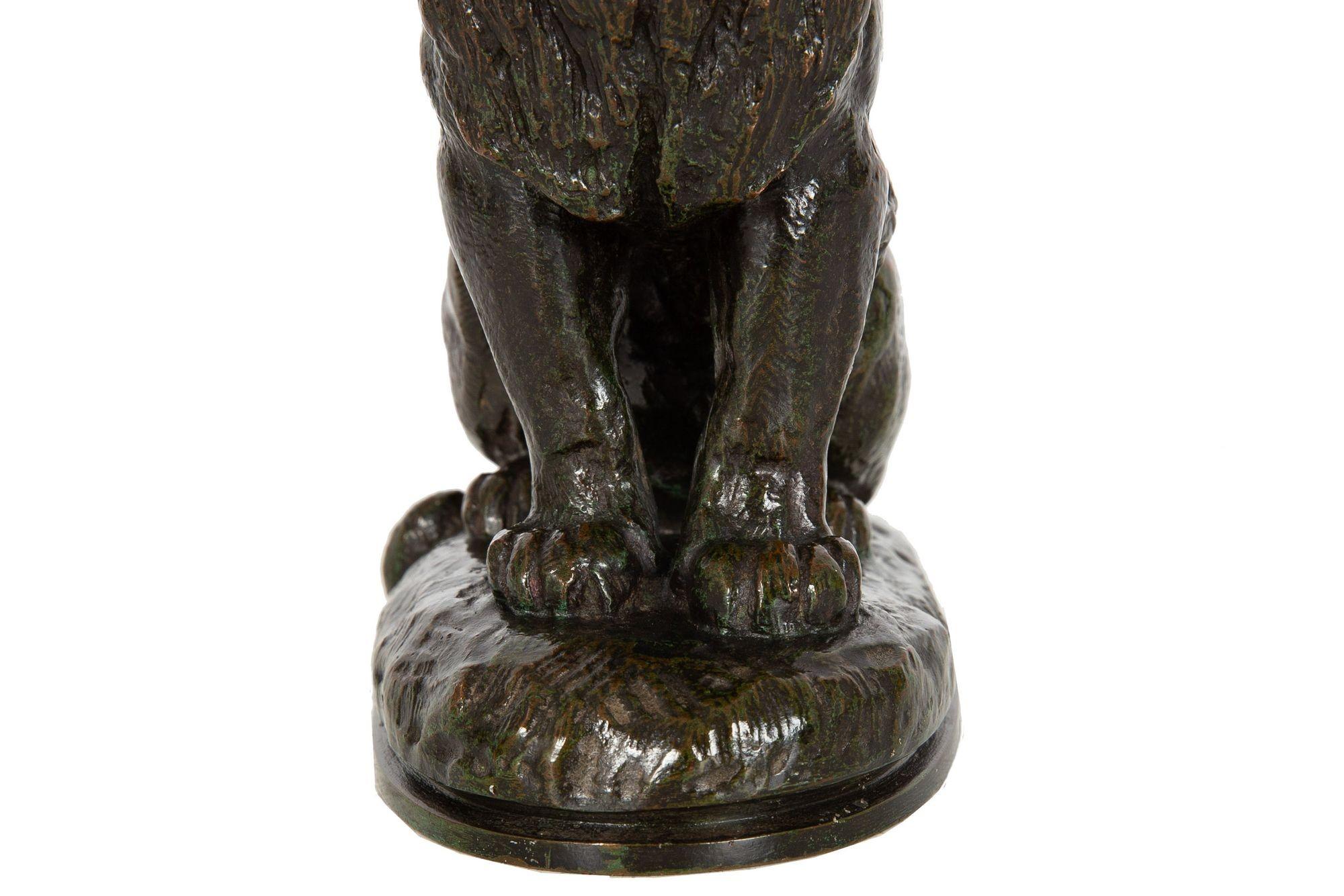 Sculpture en bronze Lion Assis n° 2, Antoine-Louis Barye, vers 1880 en vente 5