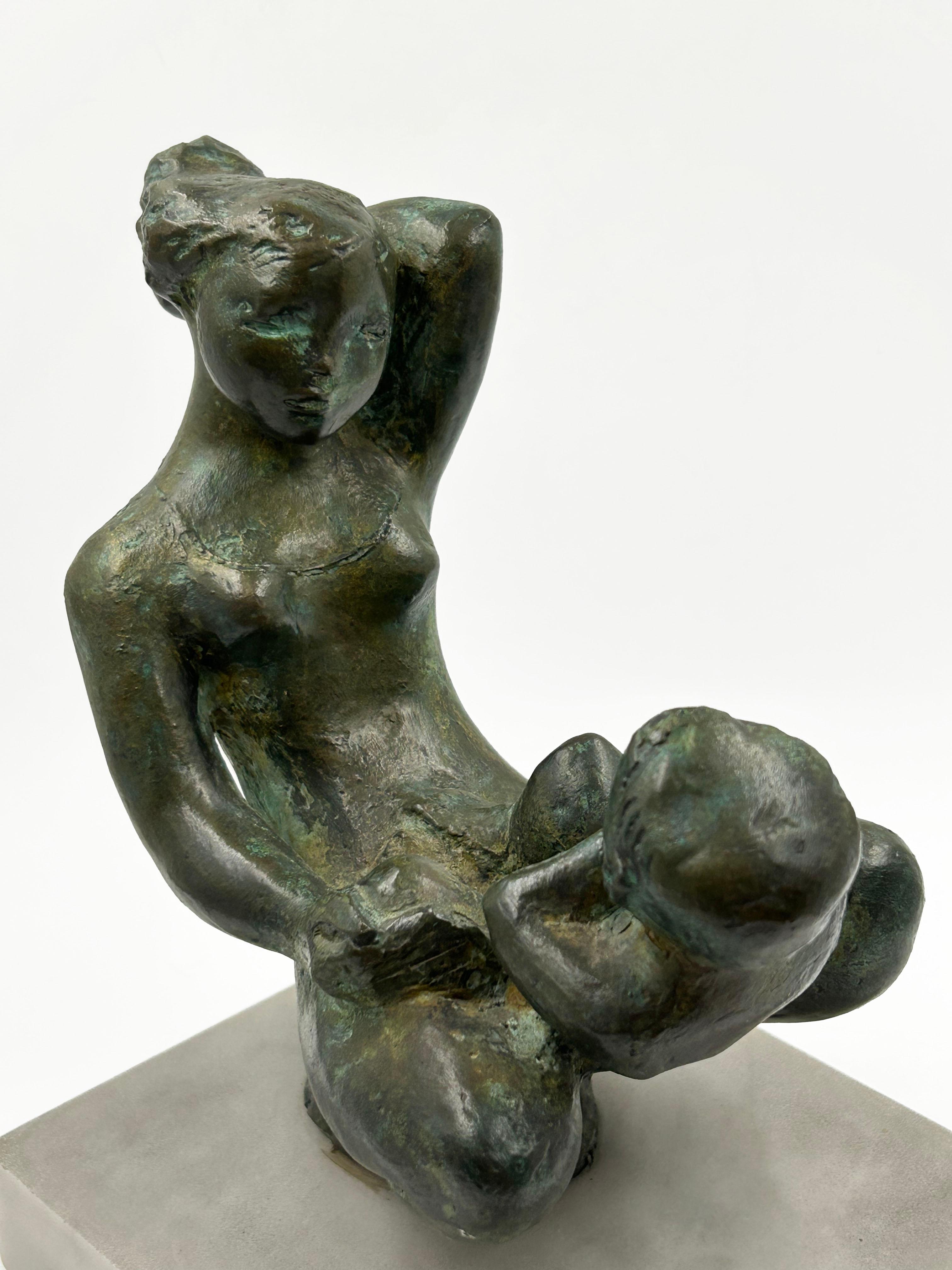 Fatto a mano Bronze sculpture “Maternity” by Mariano Pagés in vendita