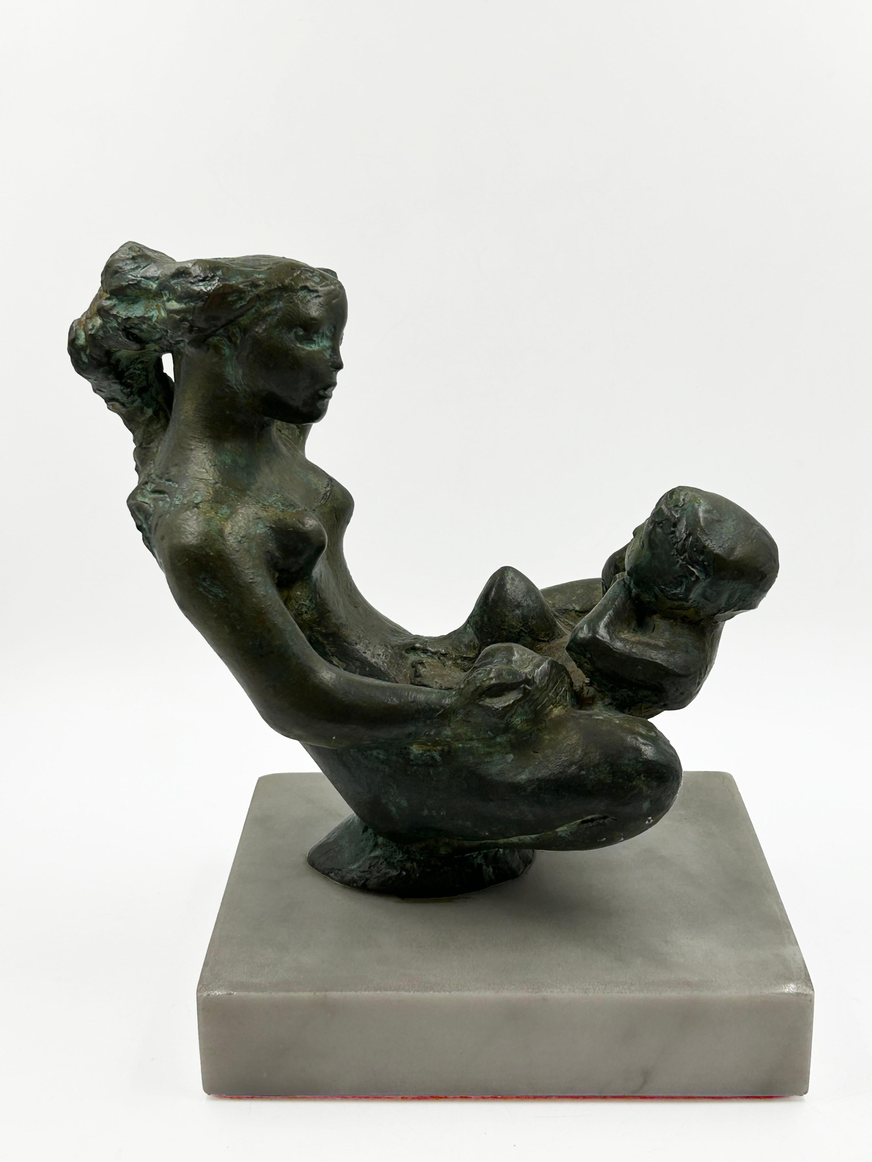 Bronze sculpture “Maternity” by Mariano Pagés In condizioni buone in vendita a Autonomous City Buenos Aires, CABA