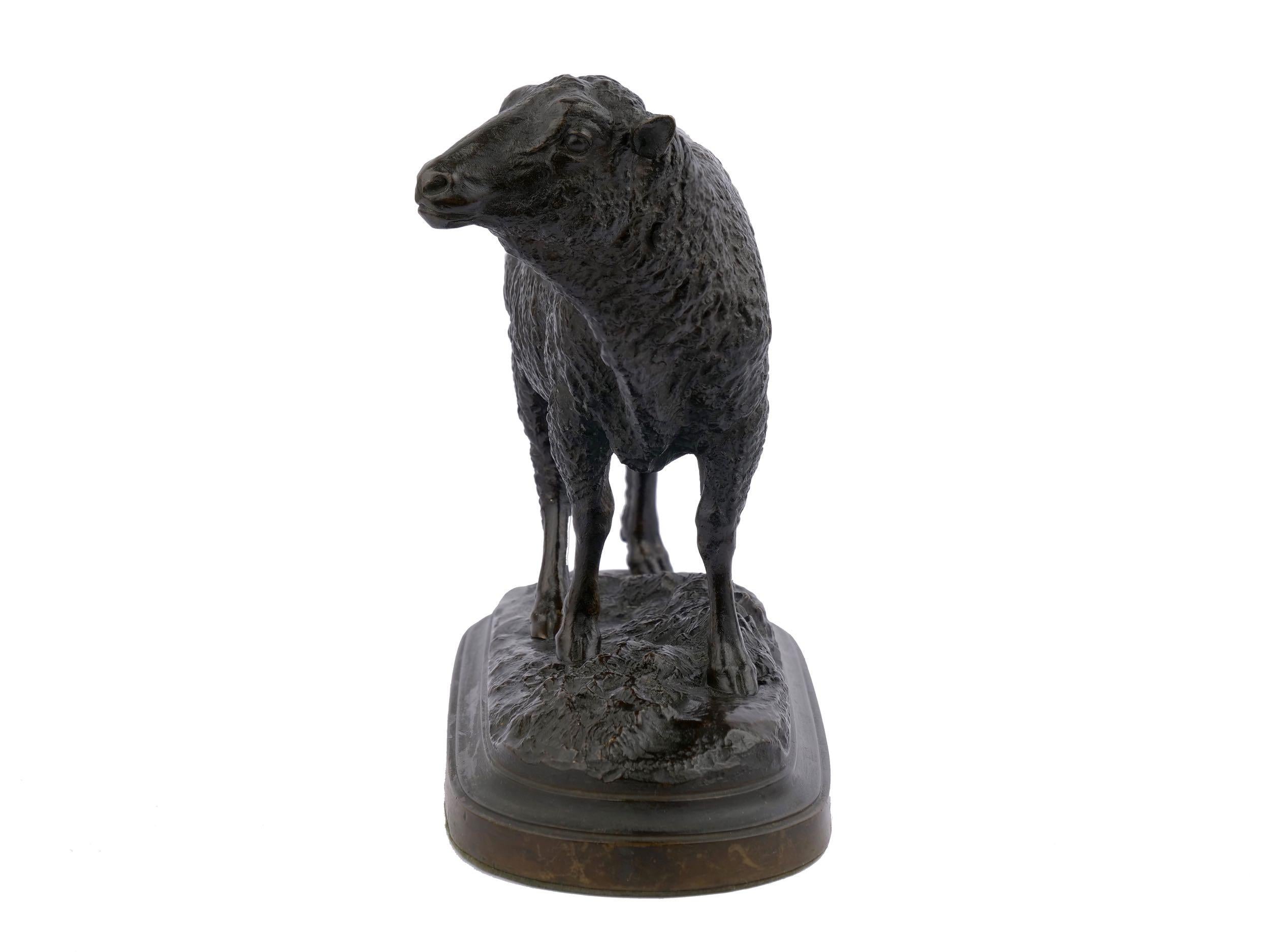 Bronze Sculpture “Merino Ewe” by Isidore Bonheur & Peyrol Foundry In Good Condition In Shippensburg, PA