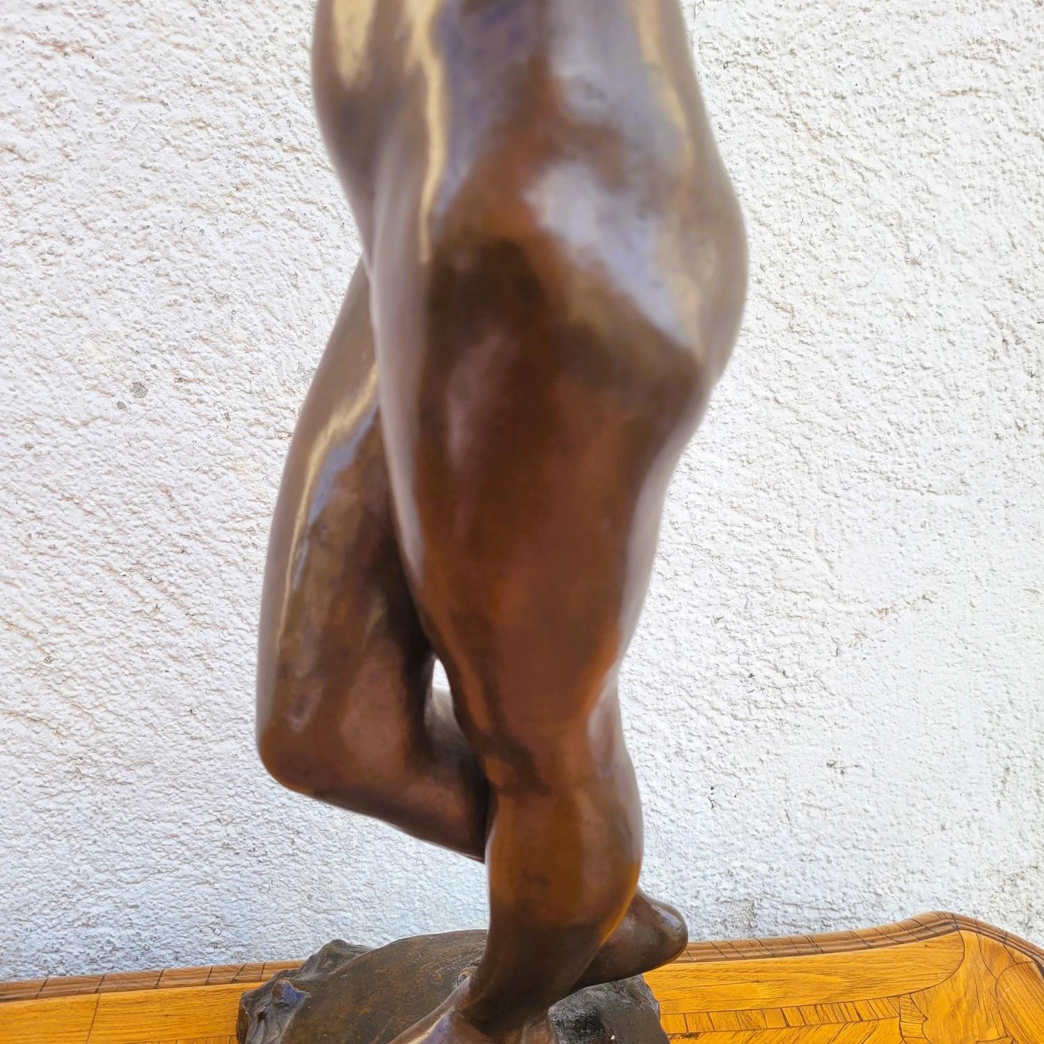 Bronze Sculpture, Nude Woman, Circa 1900 In Good Condition For Sale In MARSEILLE, FR