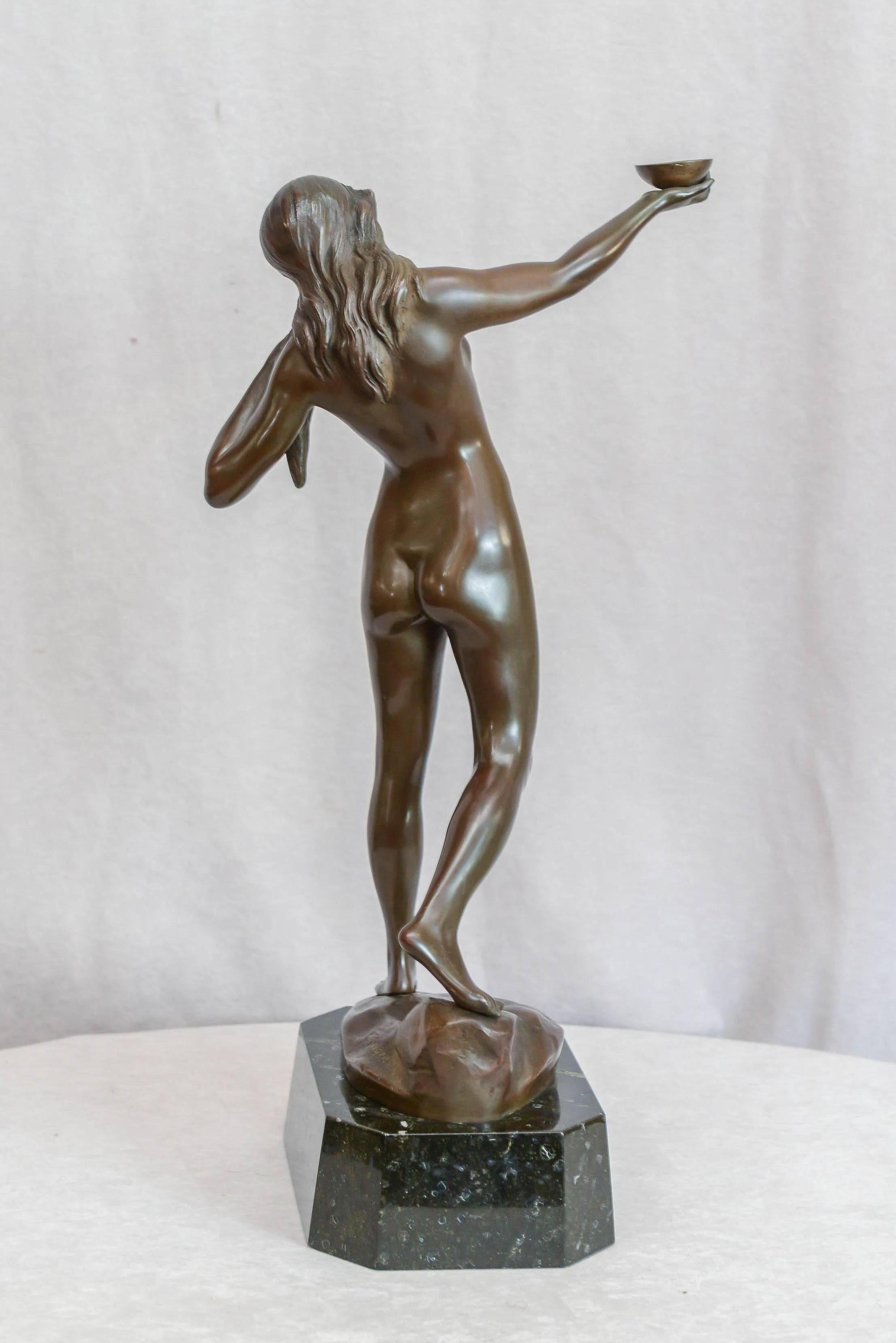 Bronze Sculpture of a Beautiful Nude Girl on a Marble Base In Excellent Condition In Petaluma, CA