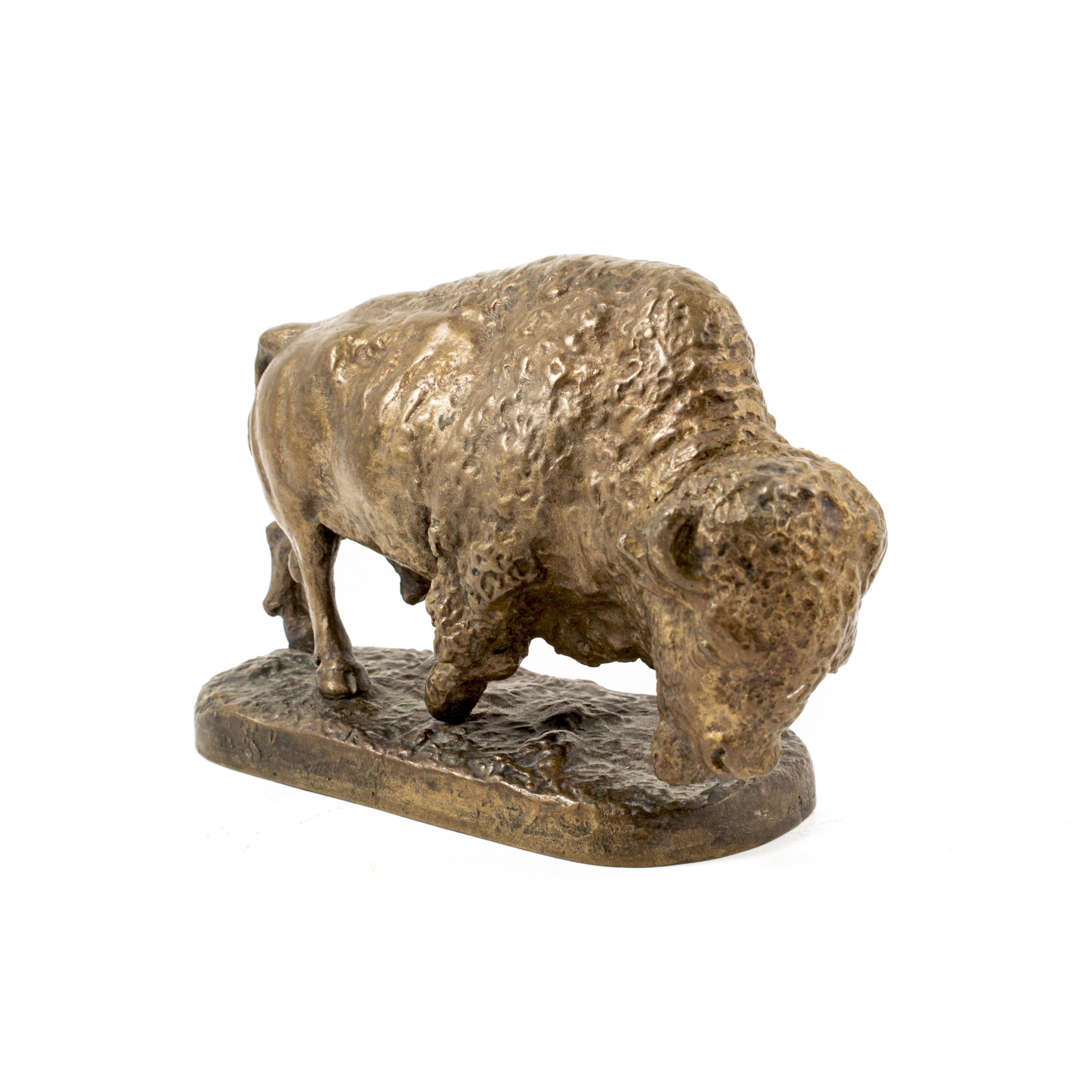 Niels Holm 1860-1933. Sculptor Danish
Patinated bronze sculpture of a bison. Nice quality.
Signed Niels Holm 1900-1920.

 