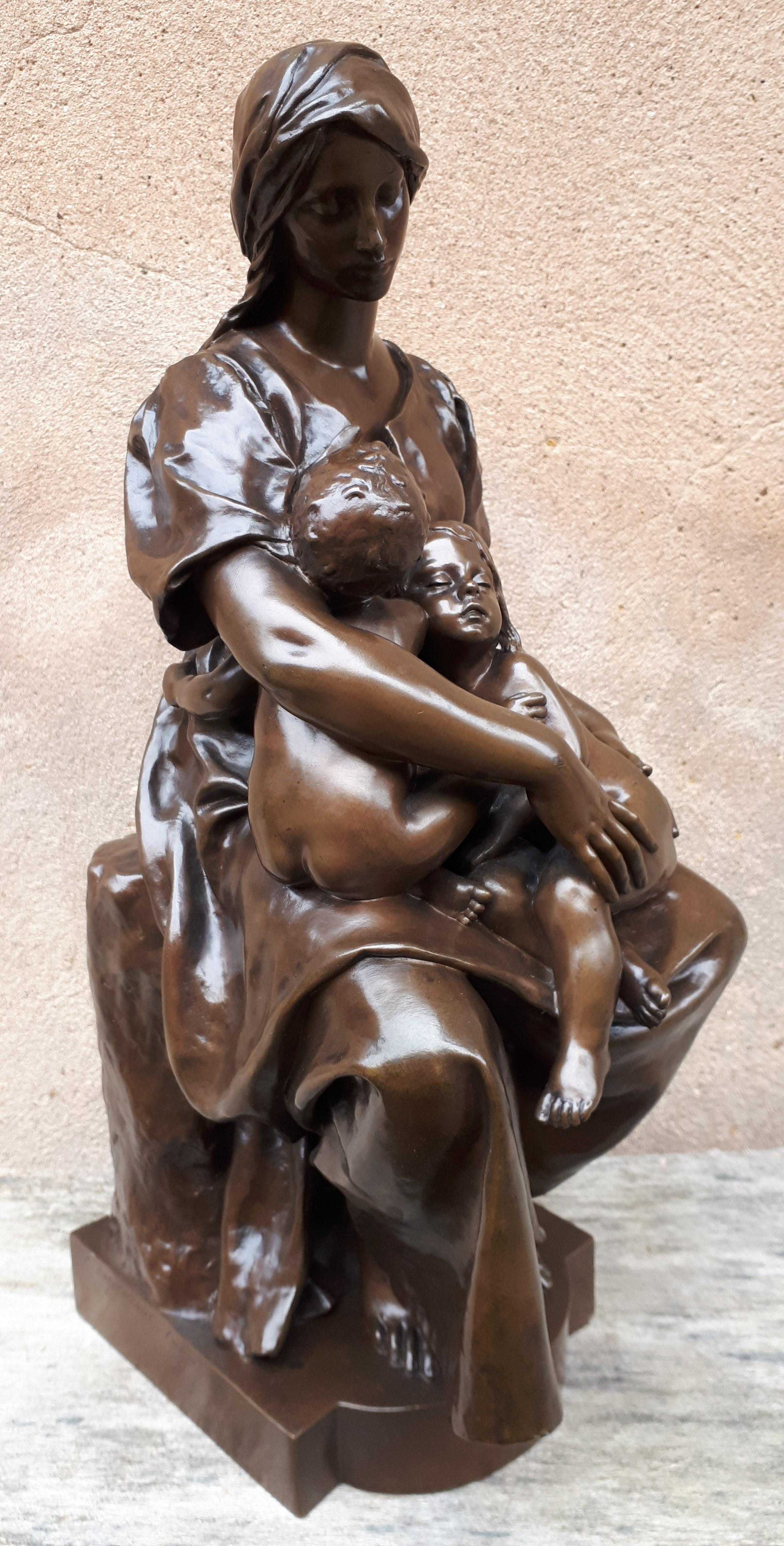 Sculpture en bronze d'une mère allaitant, par Paul Dubois en vente 3