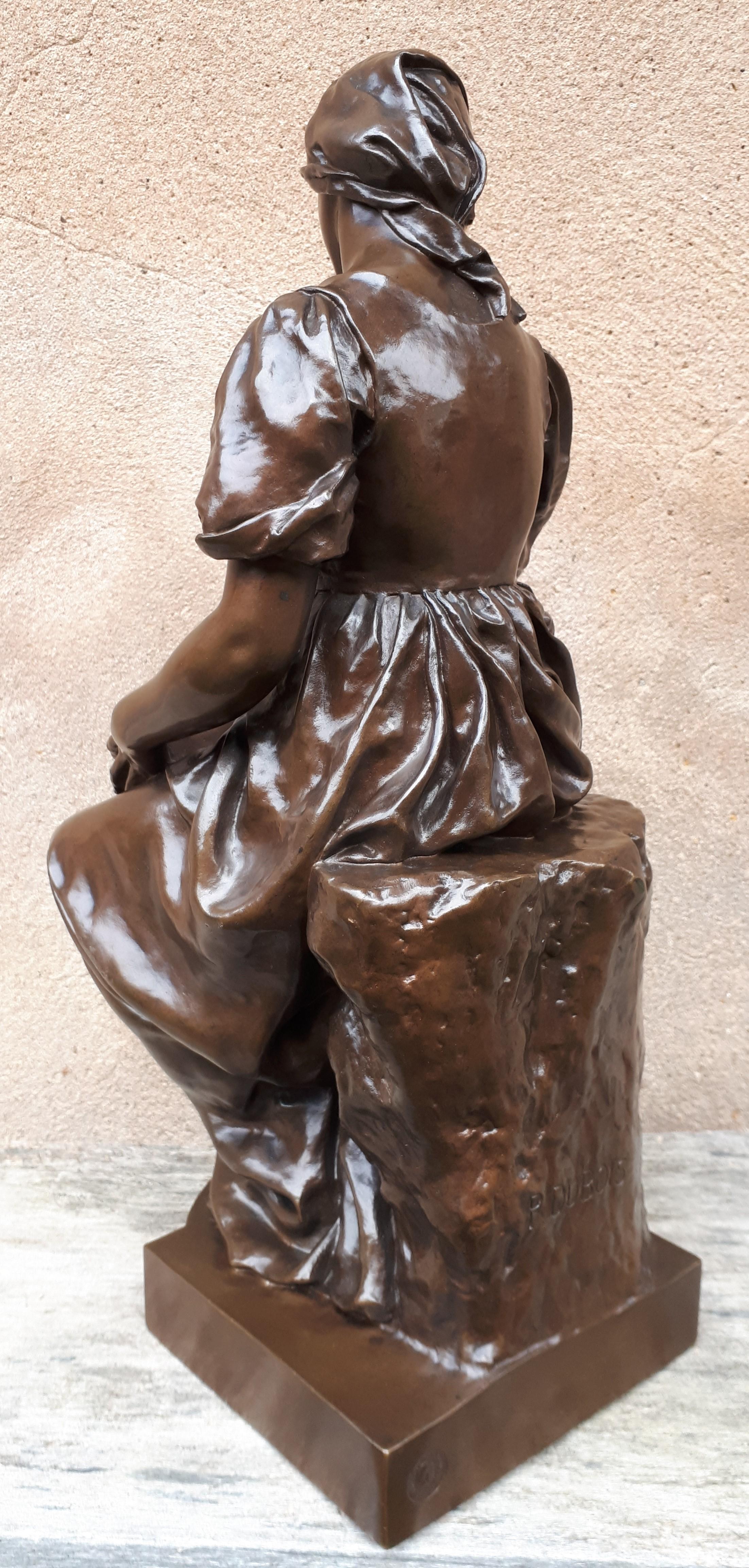 Bronze Sculpture Of A Breastfeeding Mother, By Paul Dubois In Good Condition For Sale In Saverne, Grand Est