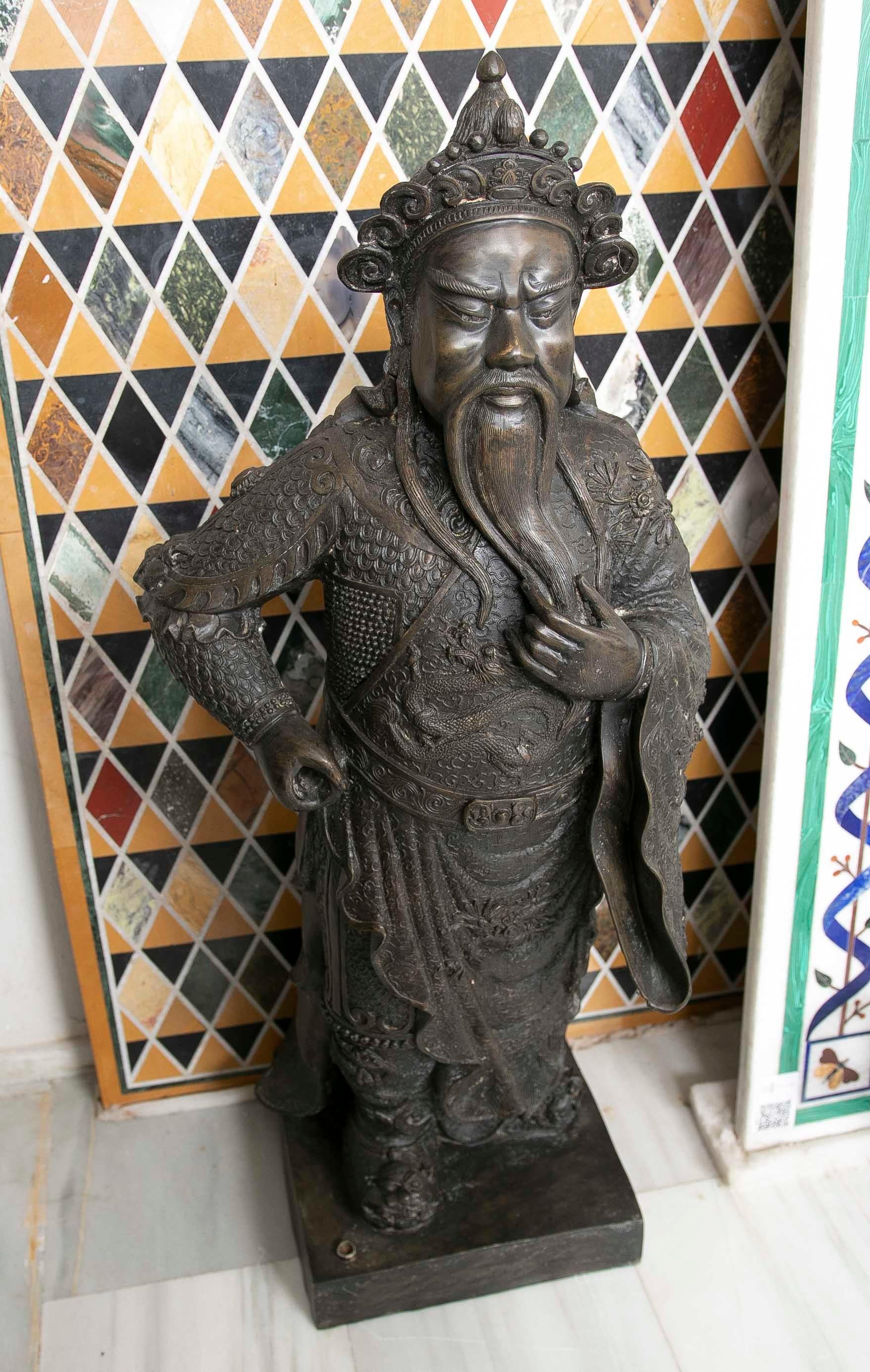 Sculpture en bronze d'un moine bouddhiste Bon état - En vente à Marbella, ES