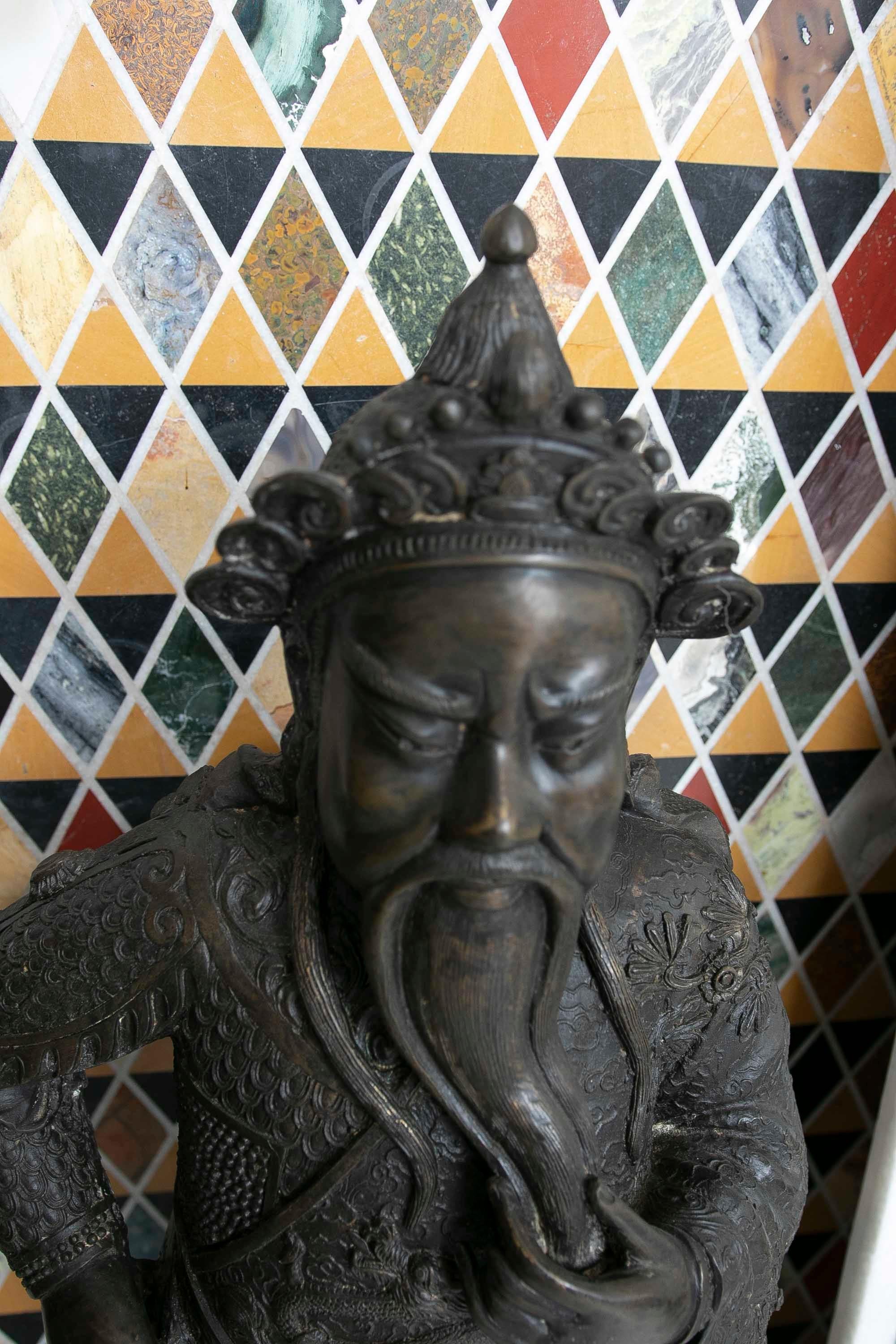 20ième siècle Sculpture en bronze d'un moine bouddhiste en vente