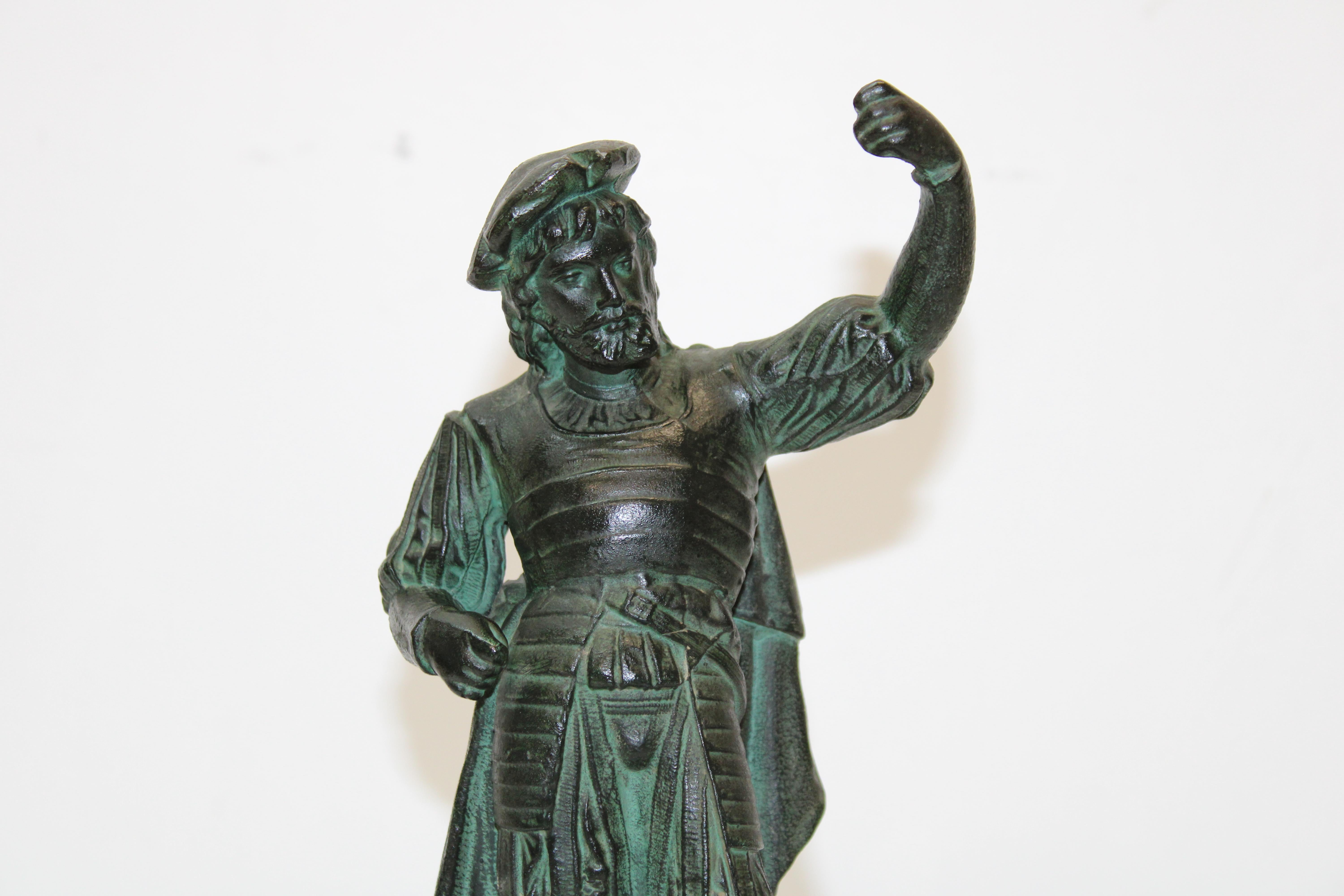 Bronze Sculpture en bronze d'un capitaine en vente