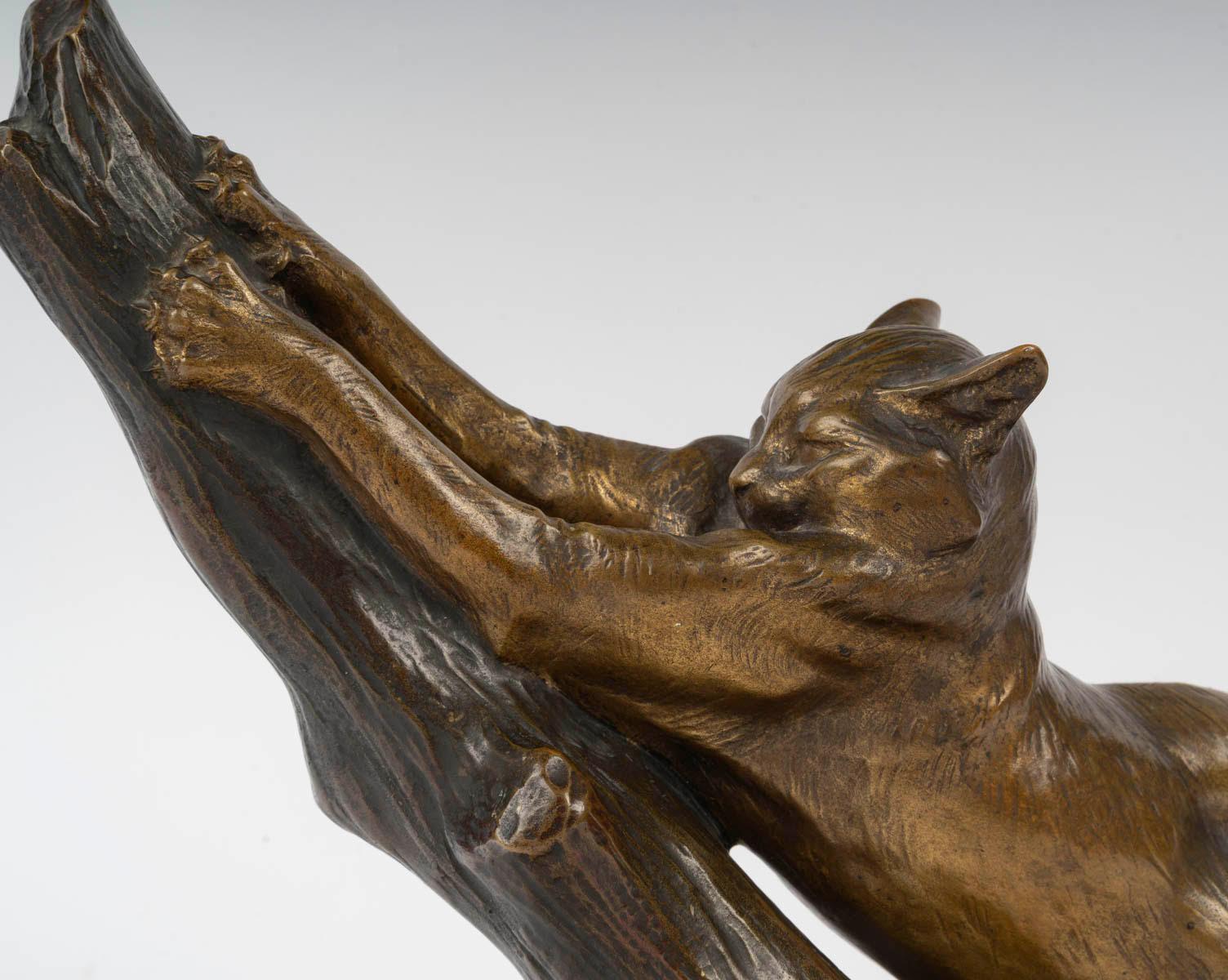 Francese Scultura in bronzo di un gatto di Louis Riché, inizio del XX secolo. in vendita