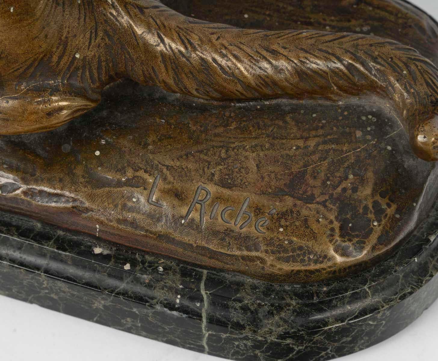 Scultura in bronzo di un gatto di Louis Riché, inizio del XX secolo. in vendita 1