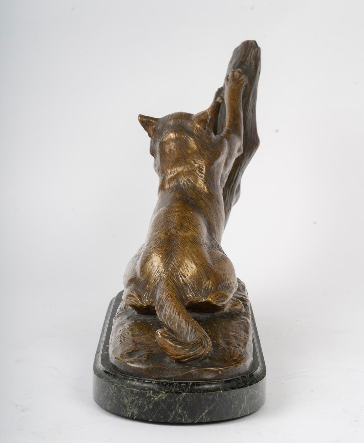 Scultura in bronzo di un gatto di Louis Riché, inizio del XX secolo. in vendita 2