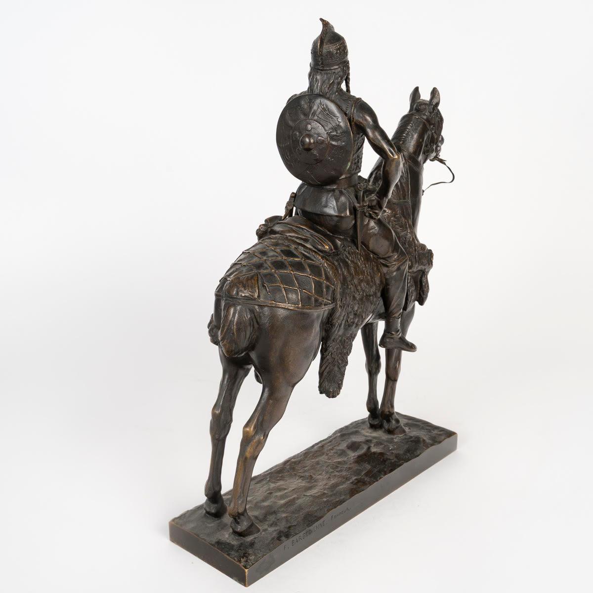 Patinato Scultura in bronzo di un capo gallico, firmata FREMIET. in vendita