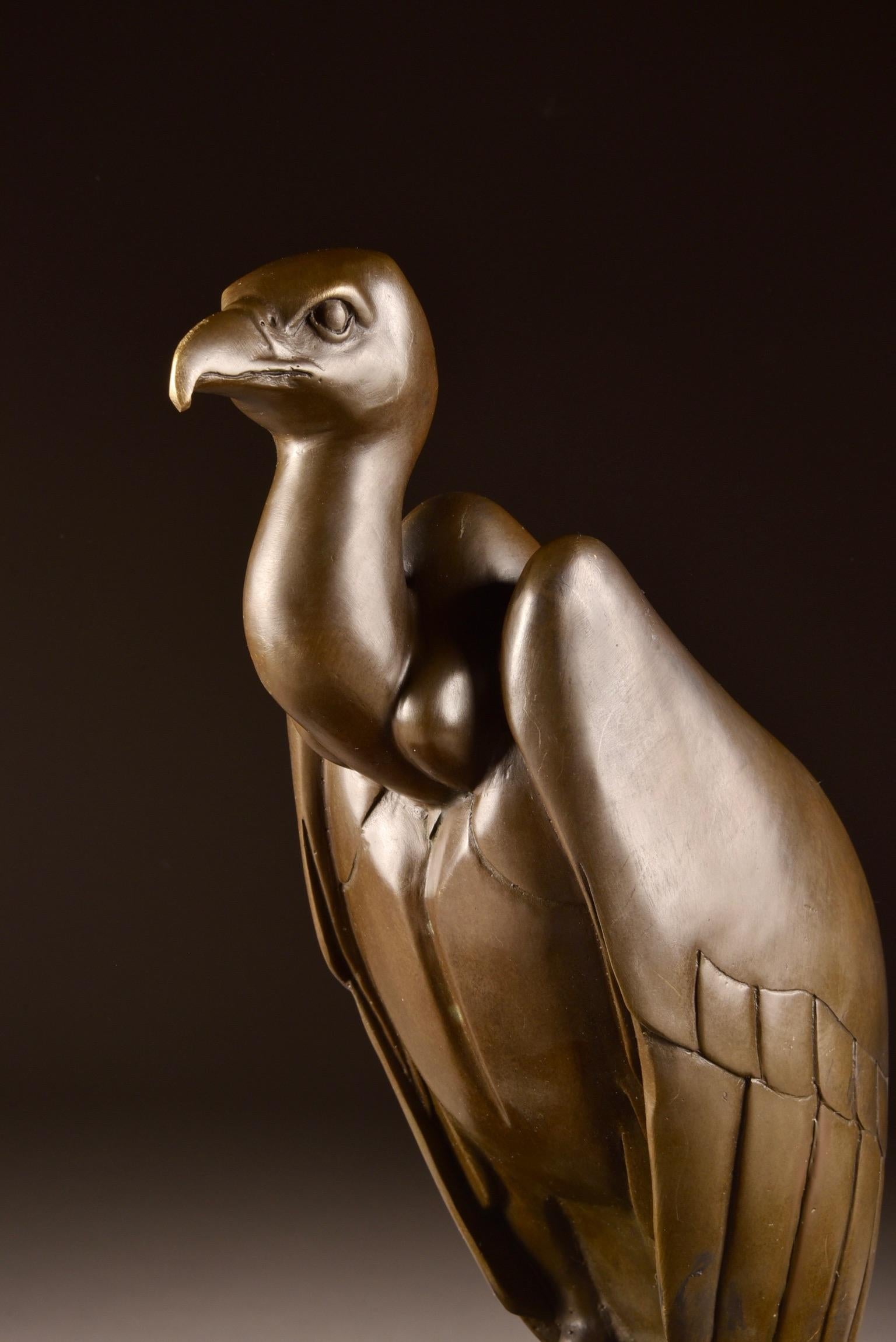 Bronze Sculpture of a eagle in Art Deco Style In Good Condition In Ulestraten, Limburg