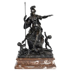 Bronzeskulptur einer bewaffneten Frau mit Helm umgeben von Putten, Napoleon III.-Periode.