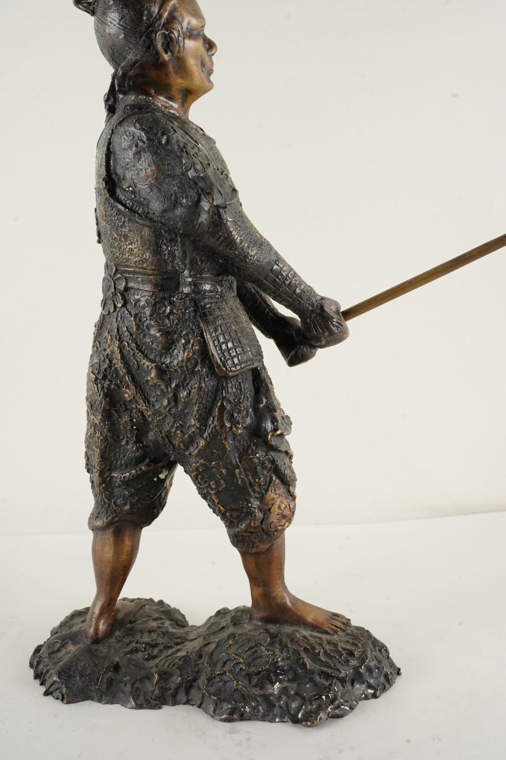 Bronze Sculpture of a Japanese Samurai Warrior Lost Wax Late 20th Century In Excellent Condition For Sale In Los Angeles, CA