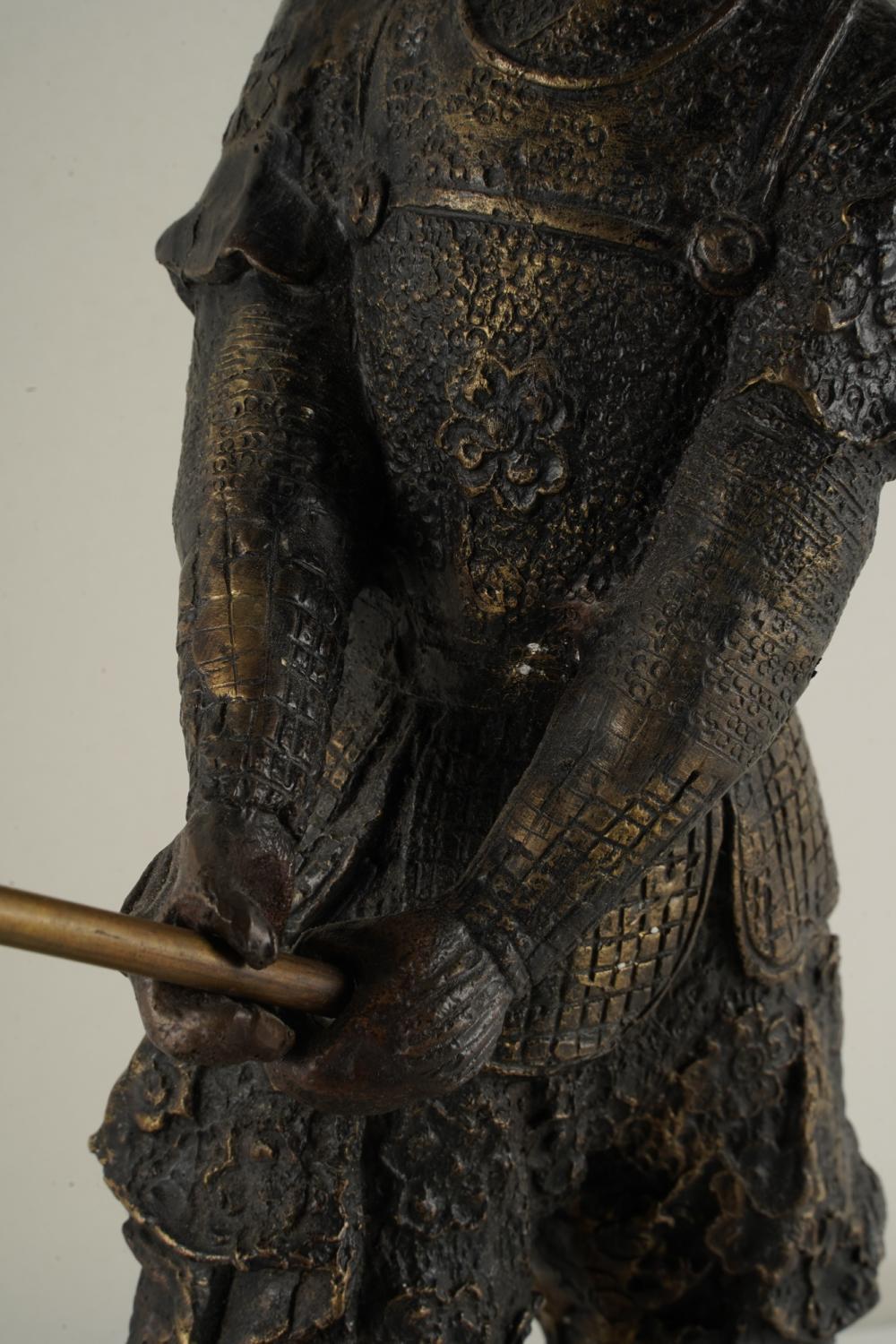 Bronze Sculpture of a Japanese Samurai Warrior Lost Wax Late 20th Century For Sale 1