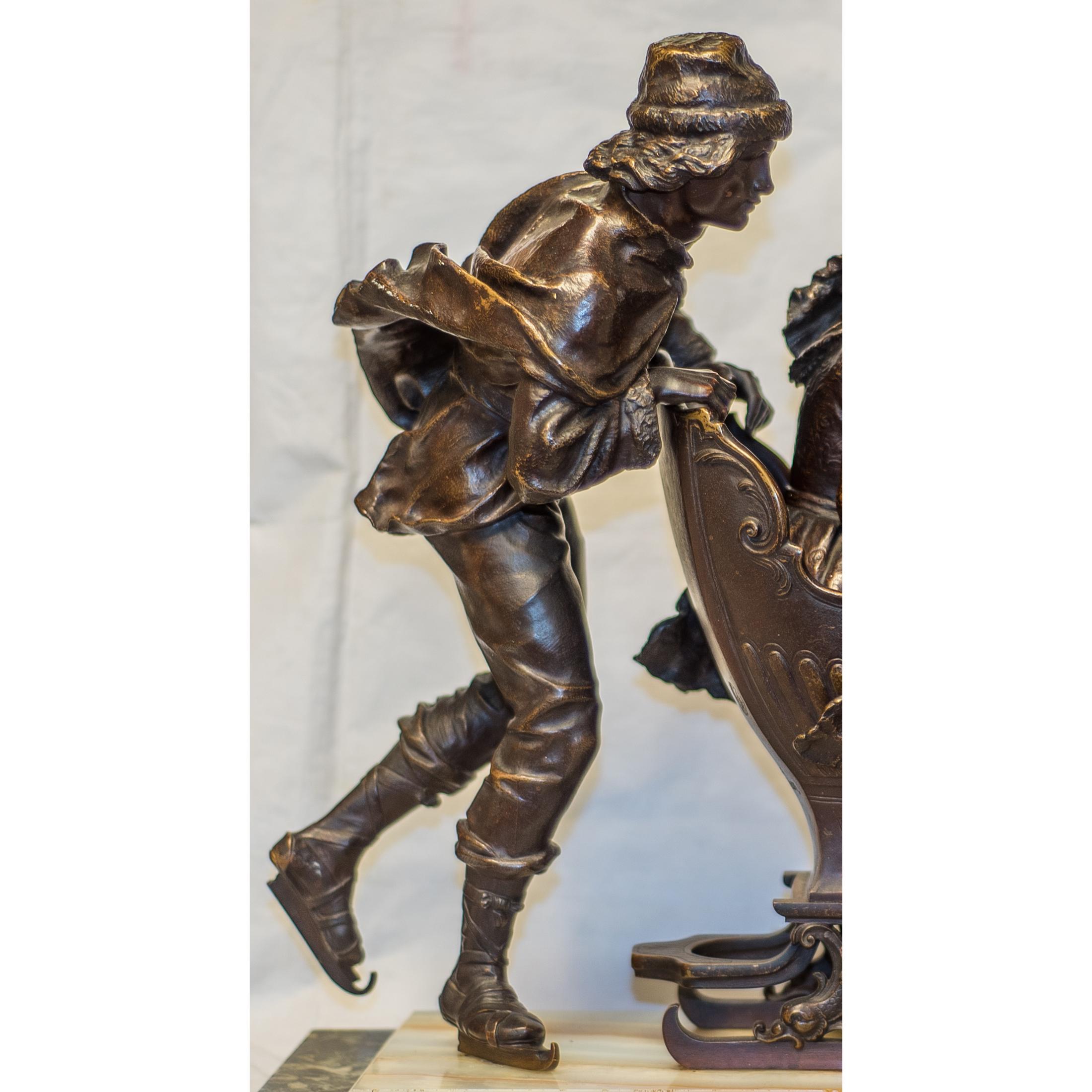 Sculpture en bronze d'un homme poussant les femmes à se battre par Charles Ferville-Suan Bon état - En vente à New York, NY