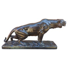 Sculpture en bronze d'un tigre sur la prowl, par Georges Gardet