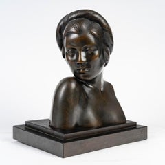 Sculpture en bronze d'un buste vietnamien, vers 1920.