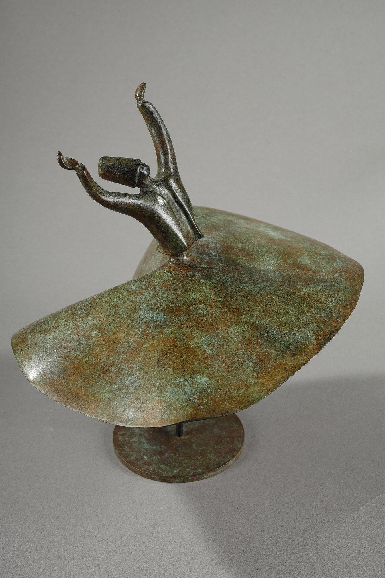 Scultura in bronzo di Samya Baroudi raffigurante un derviscio vorticoso in vendita 1