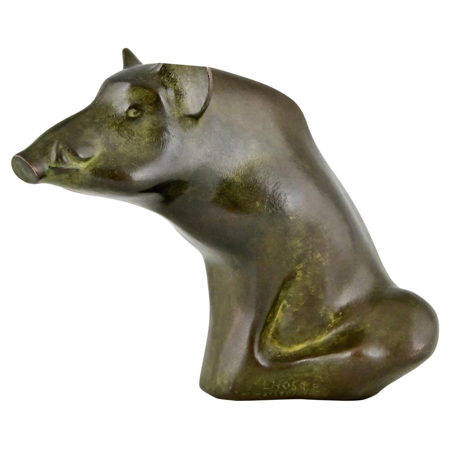 Sculpture en bronze d'un sanglier sauvage de Claude Lhoste, numérotée et datée de 1993, France en vente