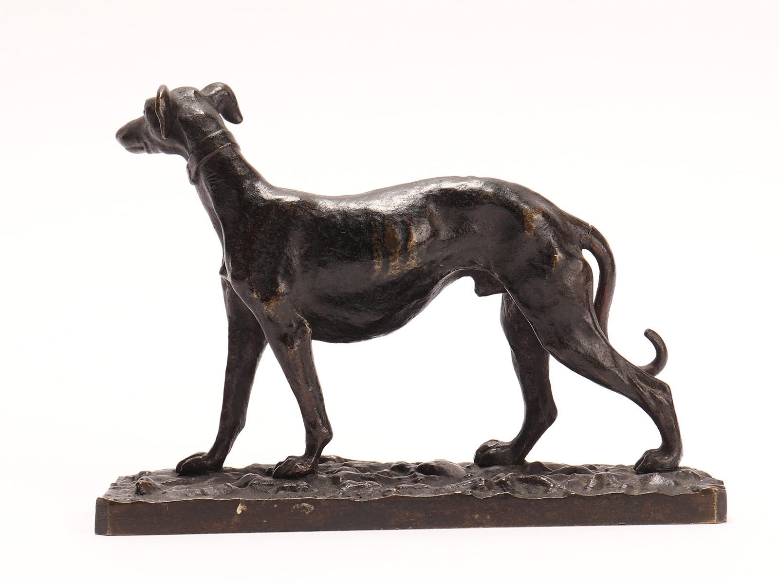 Français Sculpture italienne en bronze d'un chien de lévrier, France, 1880 en vente