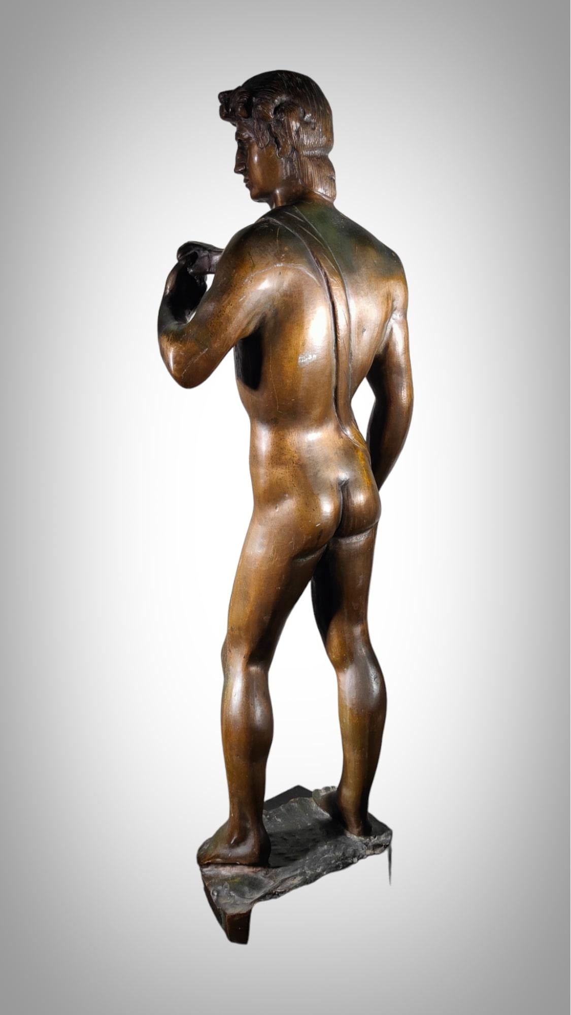 Bronze Sculpture Of David By Michelangelo In Good Condition For Sale In Madrid, ES