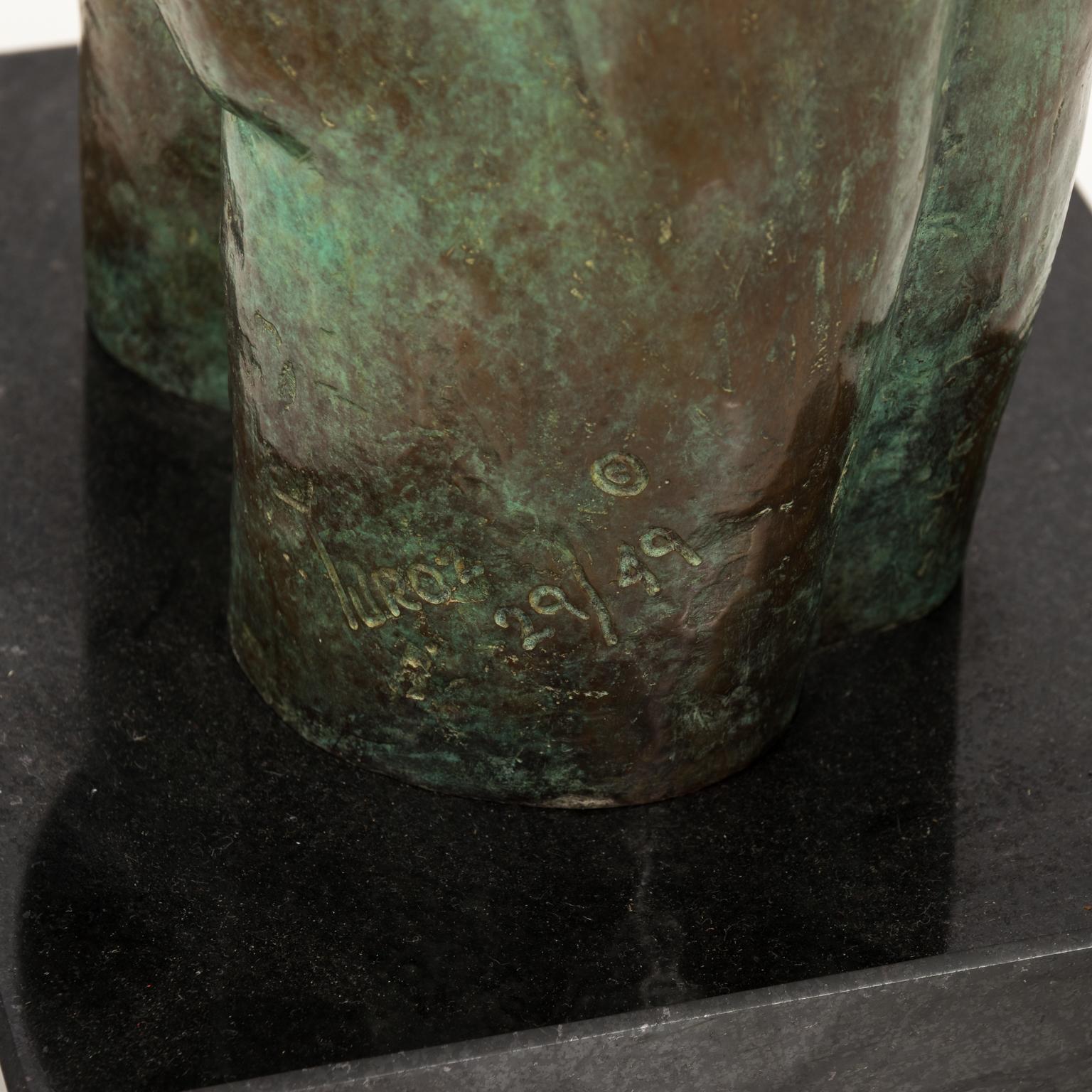 Bronzeskulptur eines sich umarmenden Paares von Yuroz Signiert und nummeriert 1