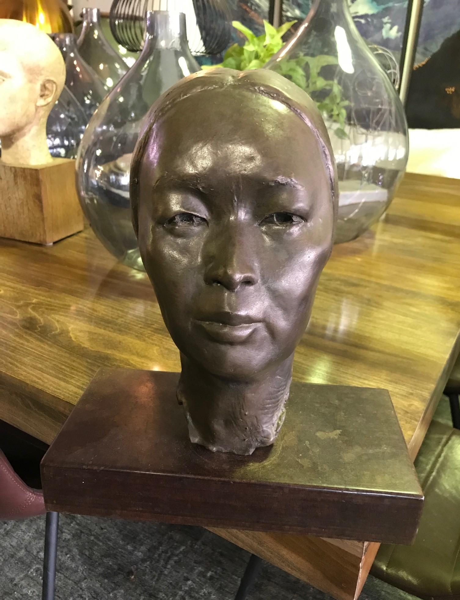 Showa Bronze Sculpture of Head Bust of Japanese Woman in the Style of Isamu Noguchi For Sale