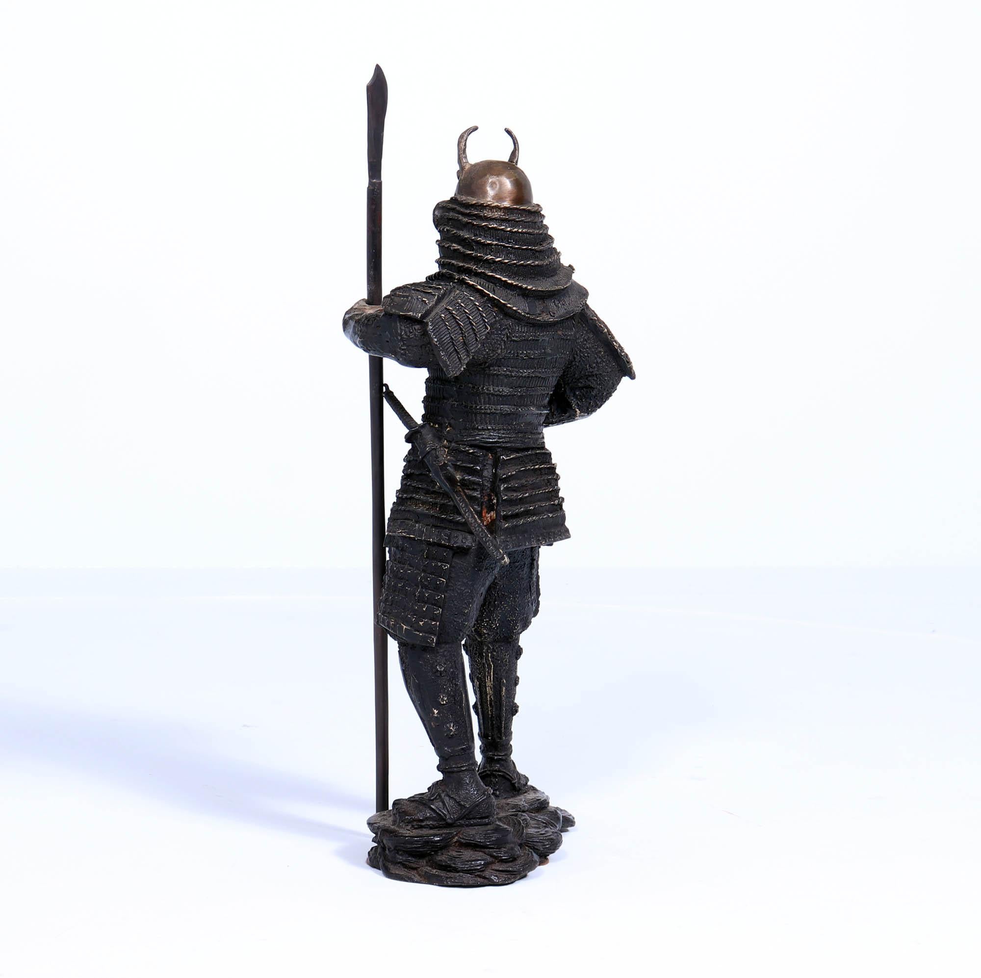 Escultura de Bronce de Guerrero Samurai Japonés en venta 5
