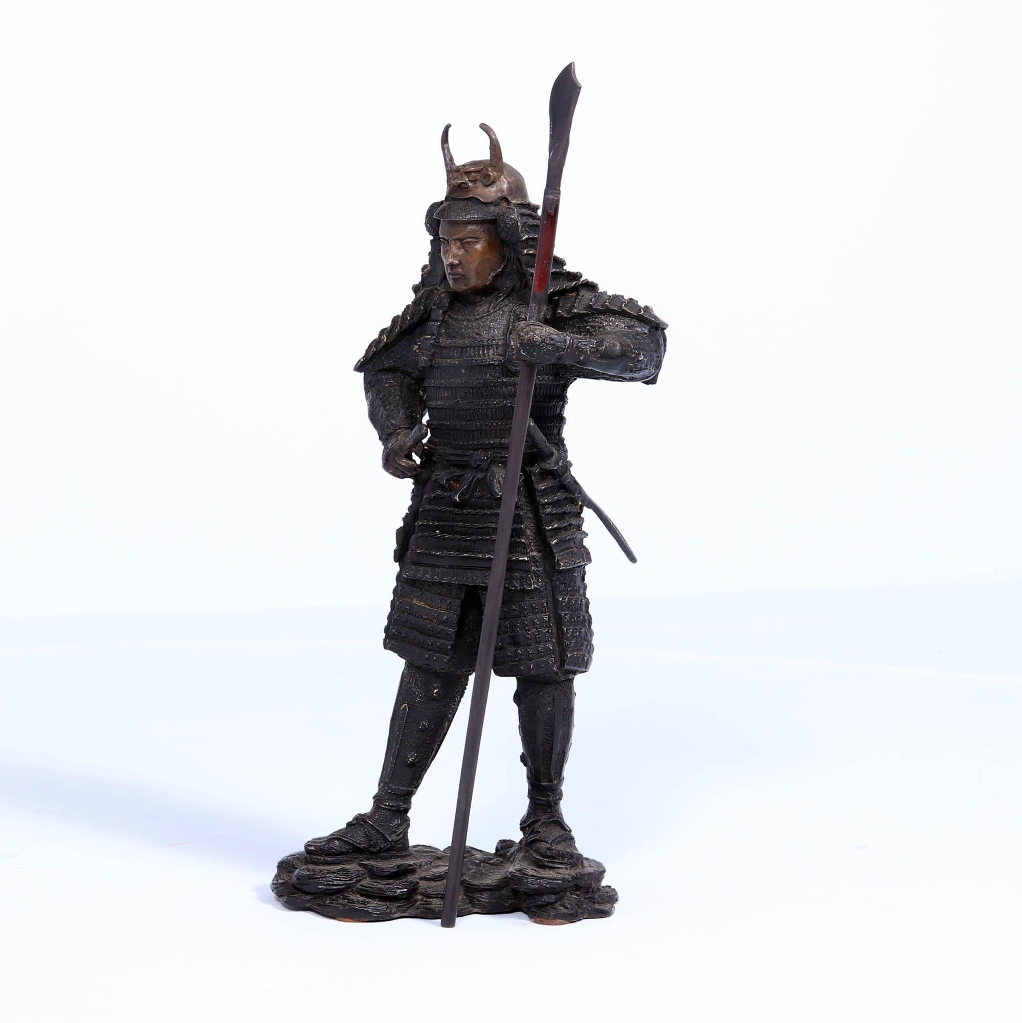 Escultura de Bronce de Guerrero Samurai Japonés en venta 7