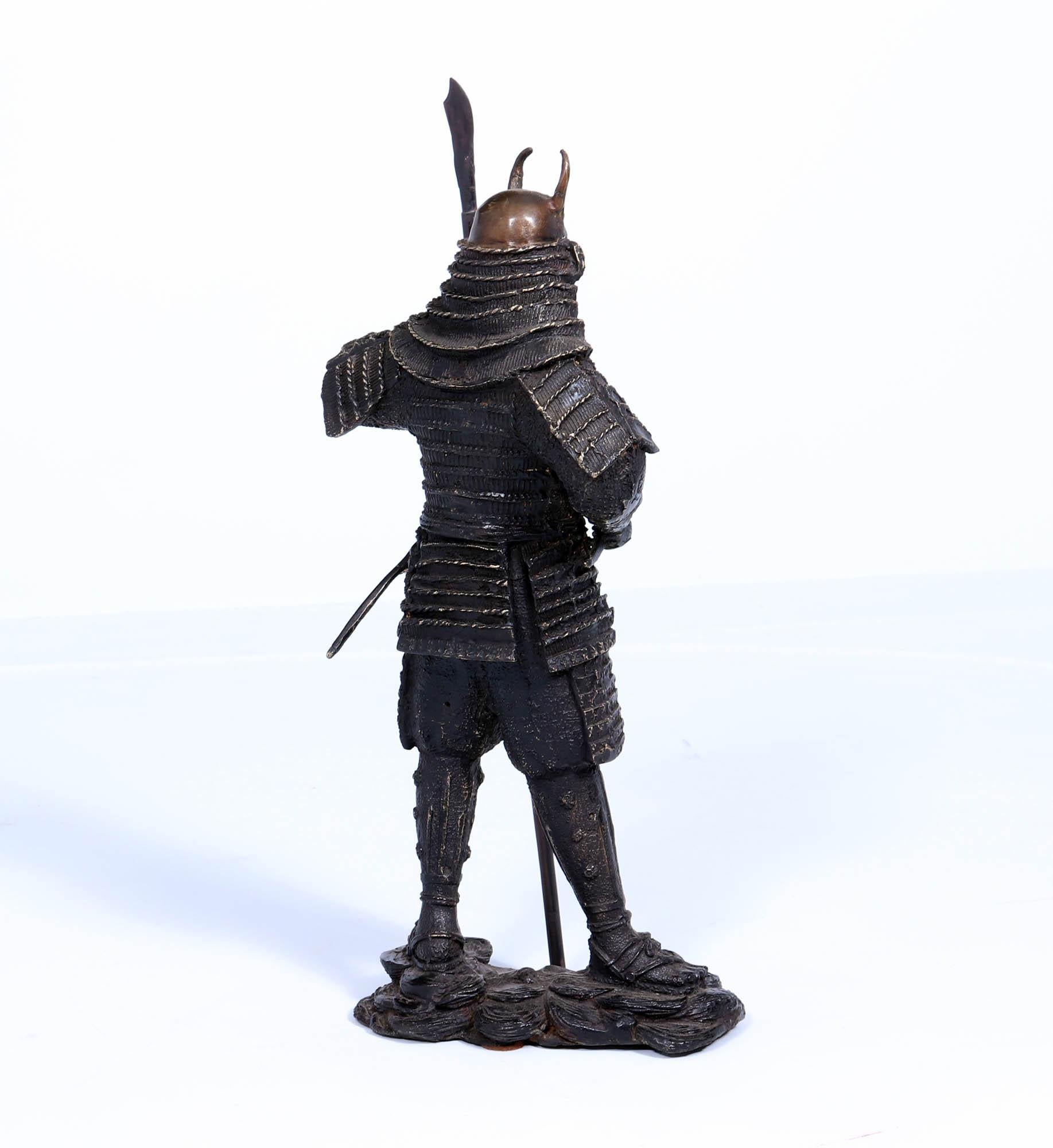 Escultura de Bronce de Guerrero Samurai Japonés en venta 3