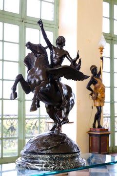 Sculpture en bronze de Gassus transportant le poète dans les régions des rêves