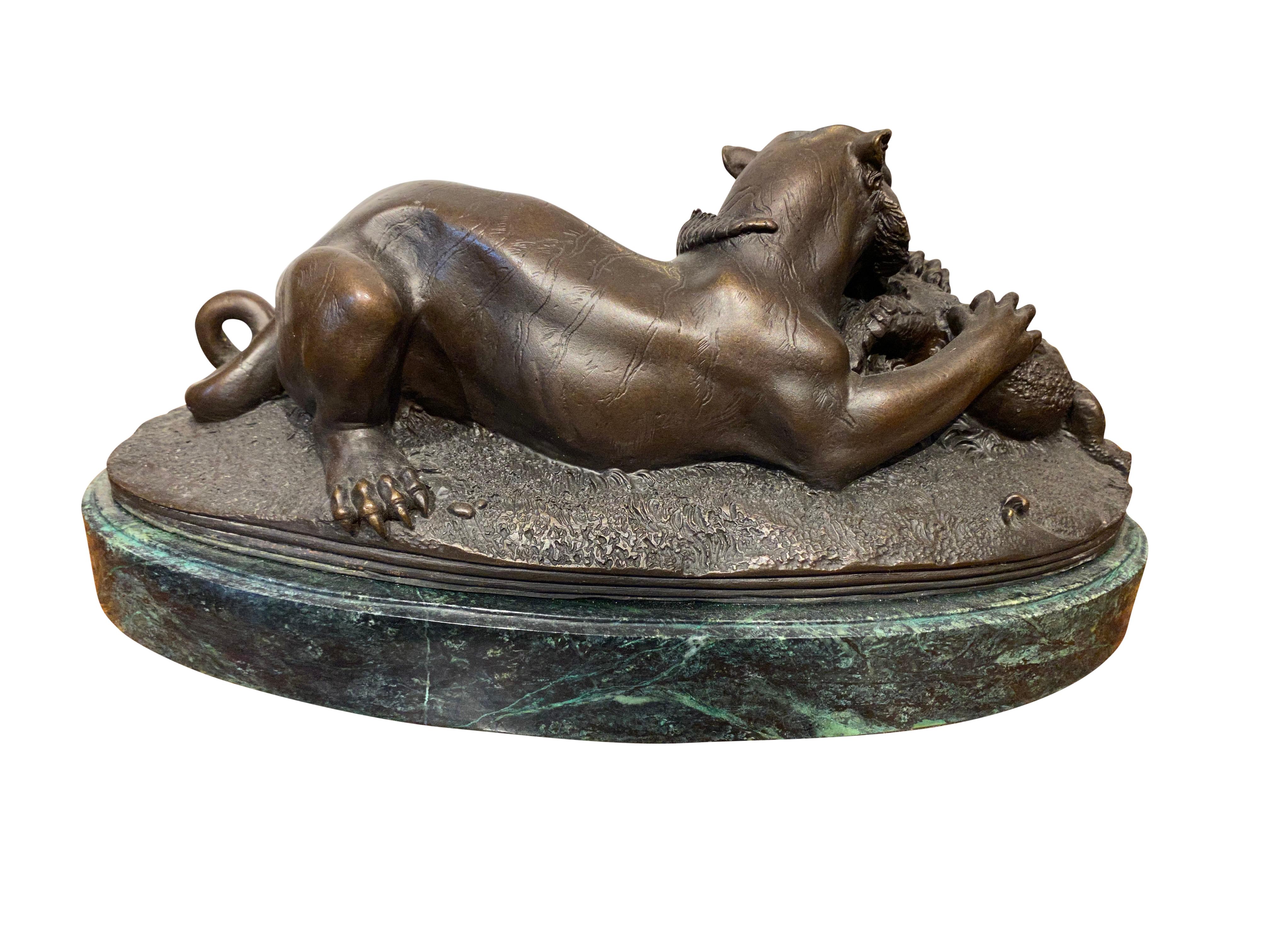 Bronze Sculpture of Panther and Crocodile Fight, 20th Century For Sale 7
