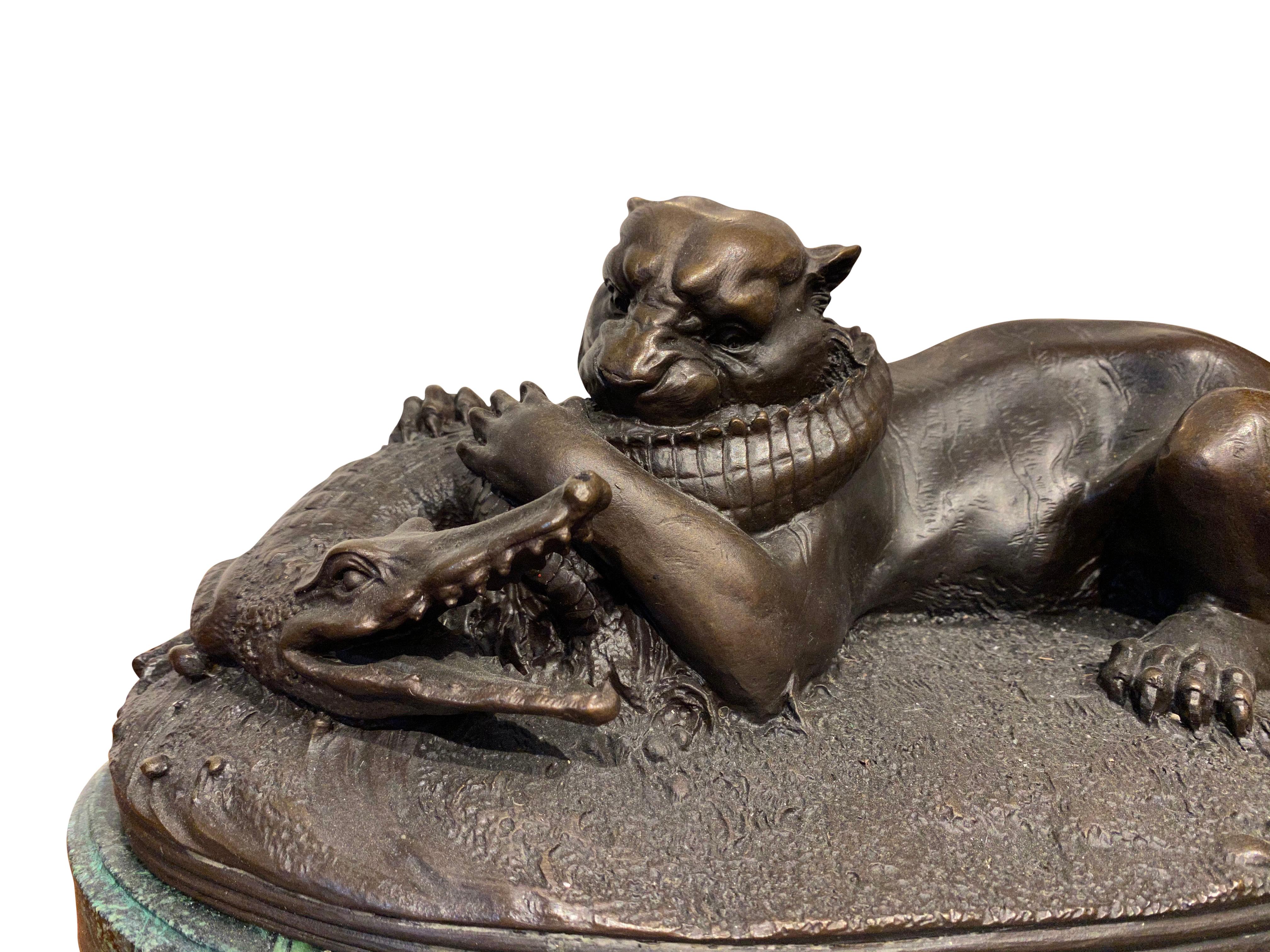 Bronze Sculpture of Panther and Crocodile Fight, 20th Century For Sale 4
