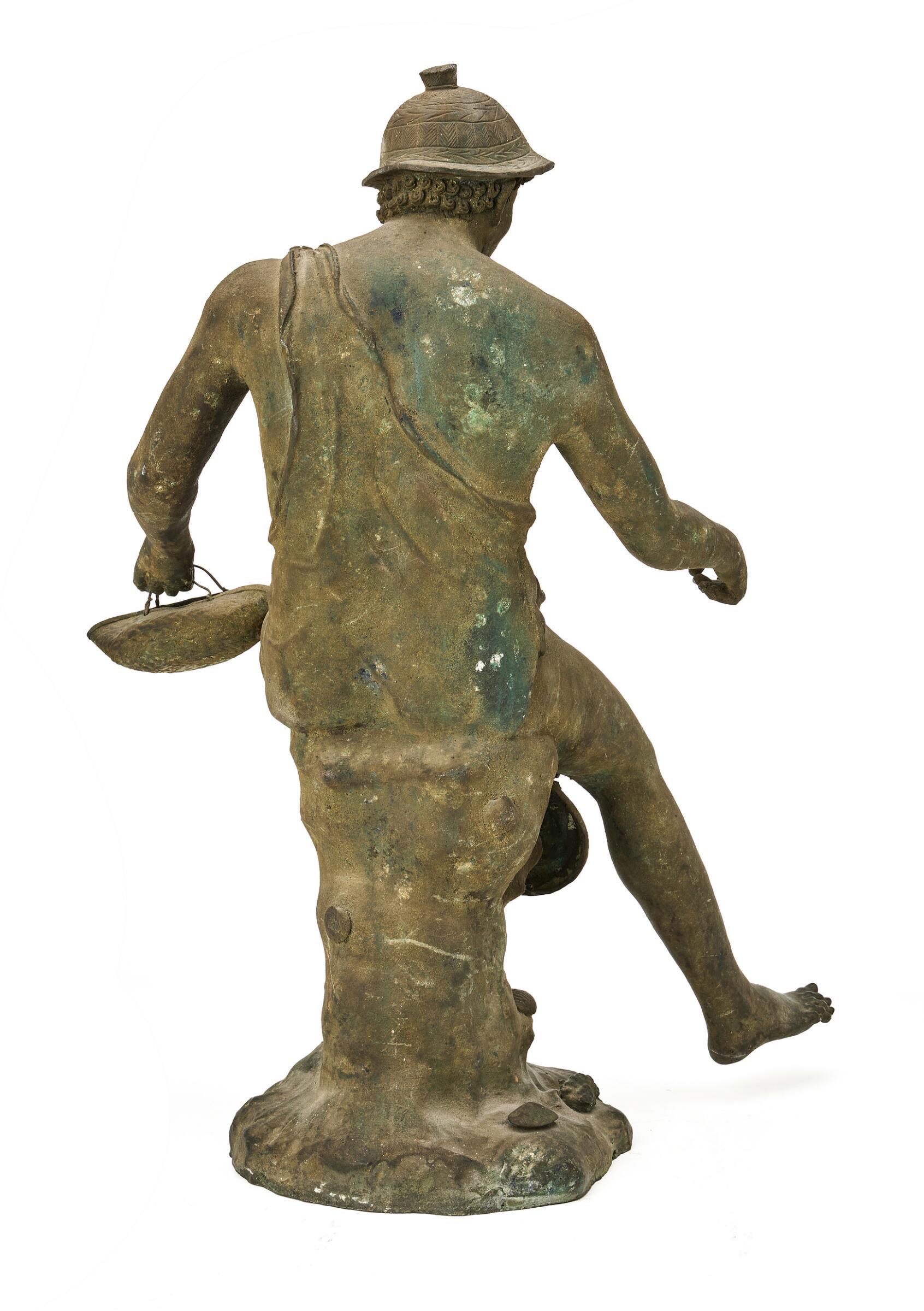 Grand Tour Scultura in bronzo del Pescatore napoletano dopo l'Antico, XIX secolo in vendita