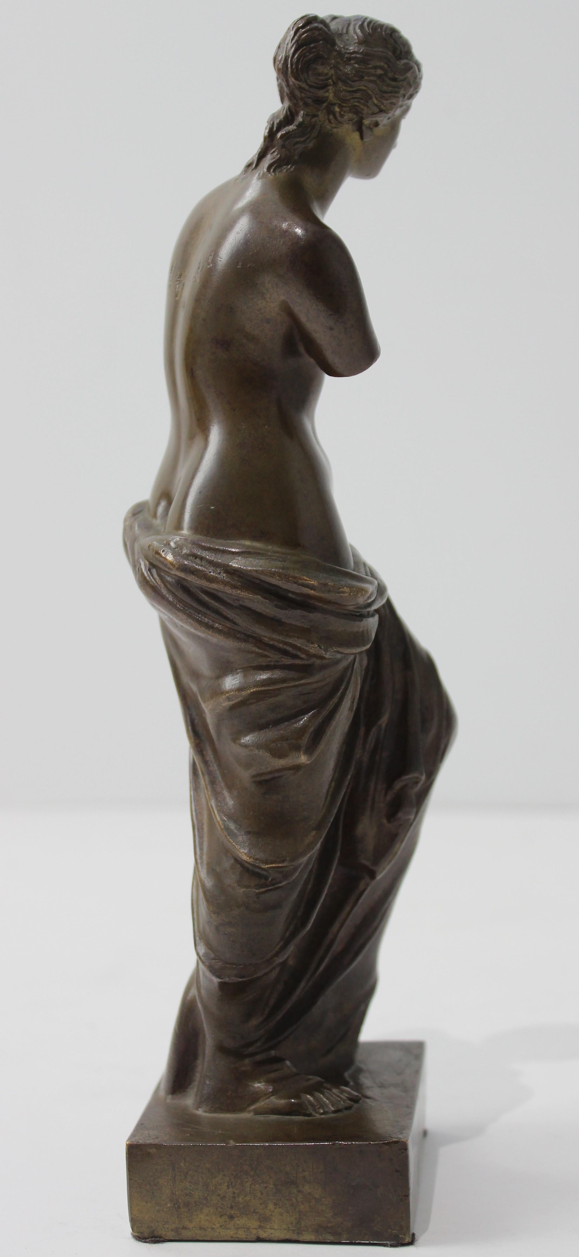 Italian Bronze Sculpture of the Venus de Milo For Sale