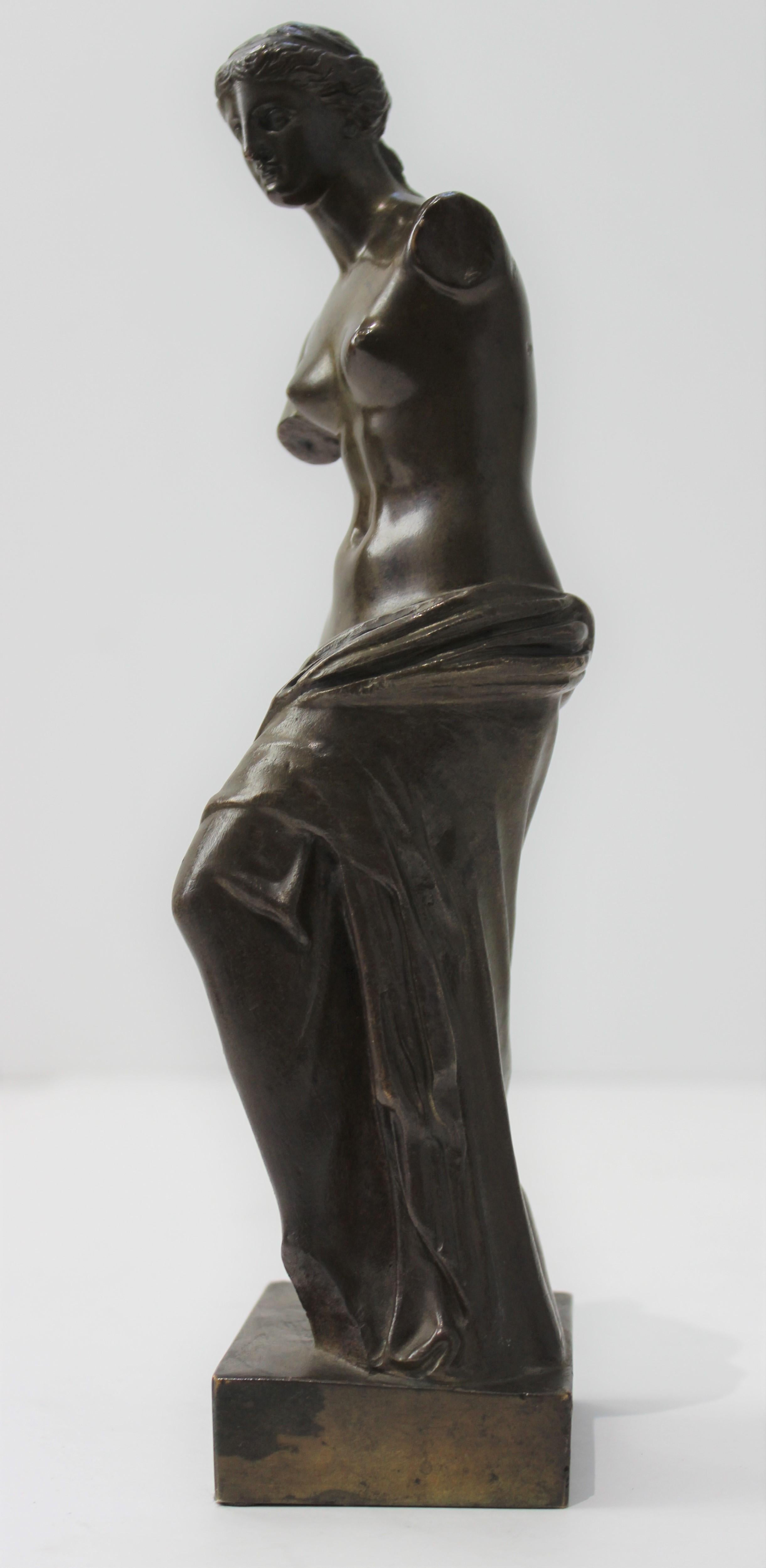 Bronze Sculpture of the Venus de Milo In Good Condition In West Palm Beach, FL