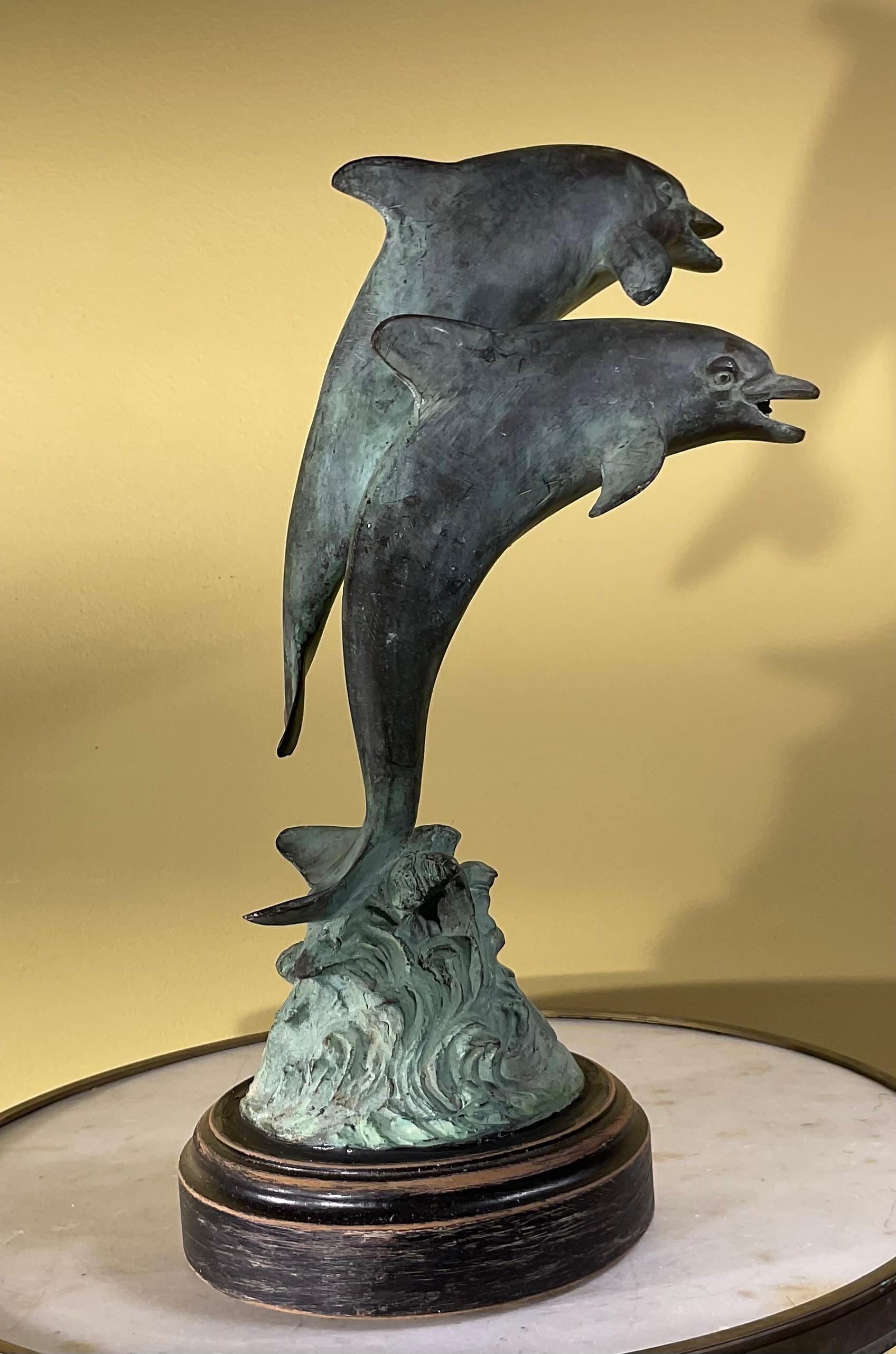 Scultura in bronzo di due delfini In condizioni buone in vendita a Delray Beach, FL