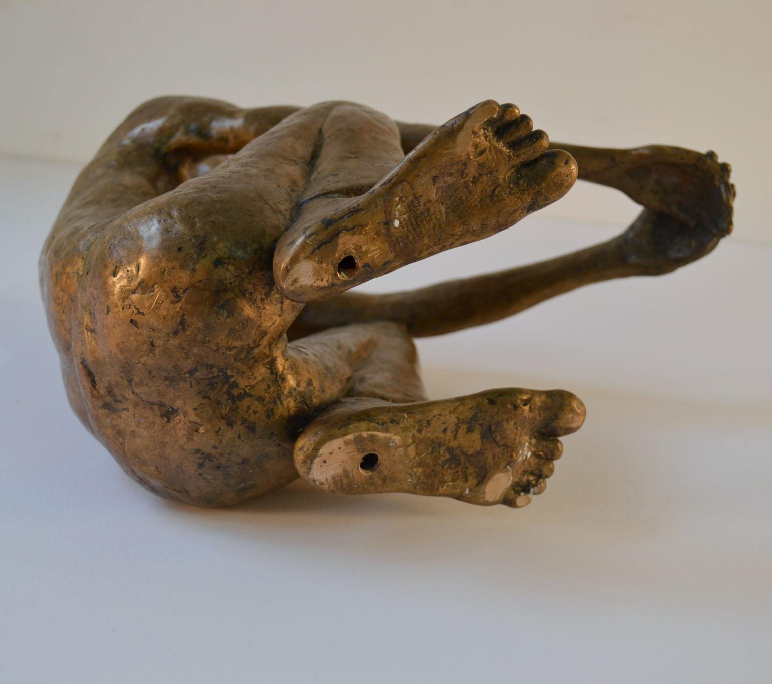 Scultura figurativa in bronzo di uomo in attesa, Olanda 1986 in vendita 4