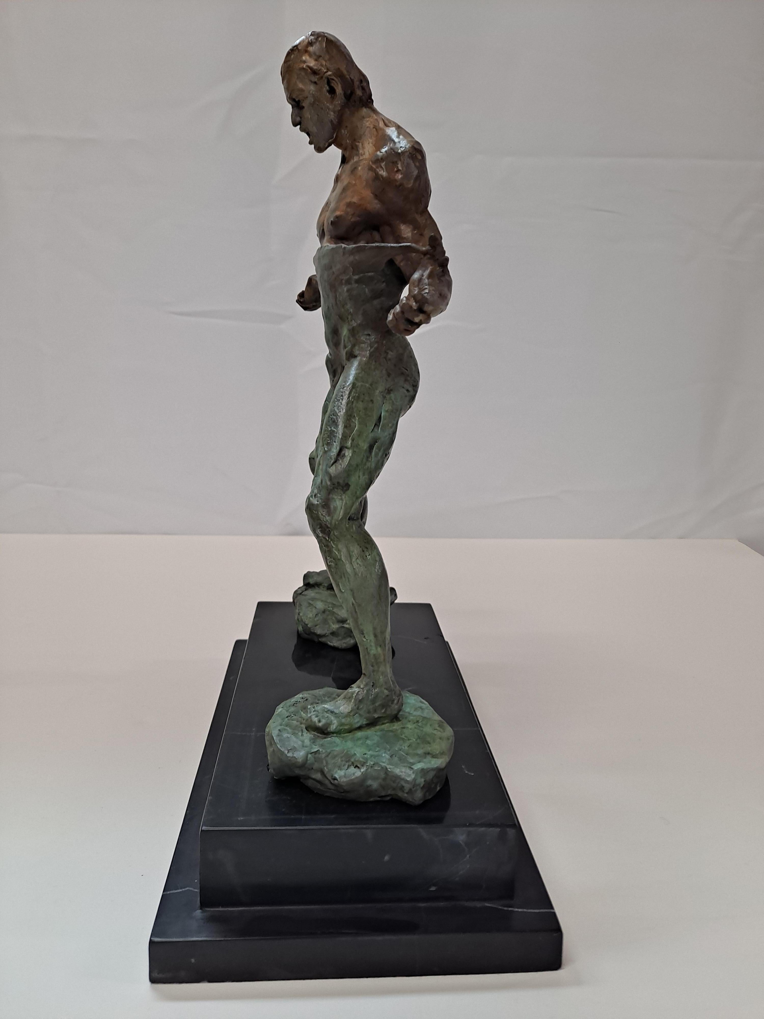 Sculpture en bronze d'un lutteur signée « Fisher » avec base en marbre

