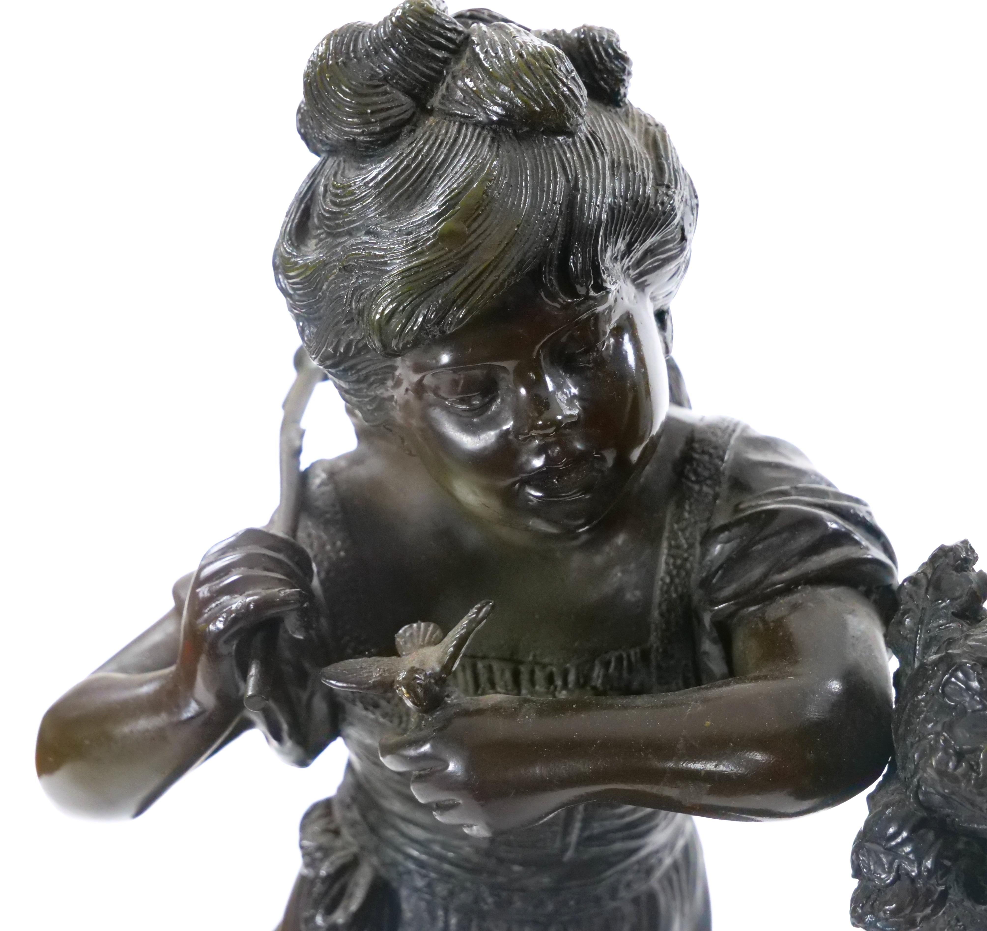 Scultura in bronzo di giovane ragazza / Base in marmo di Moreau in vendita 2