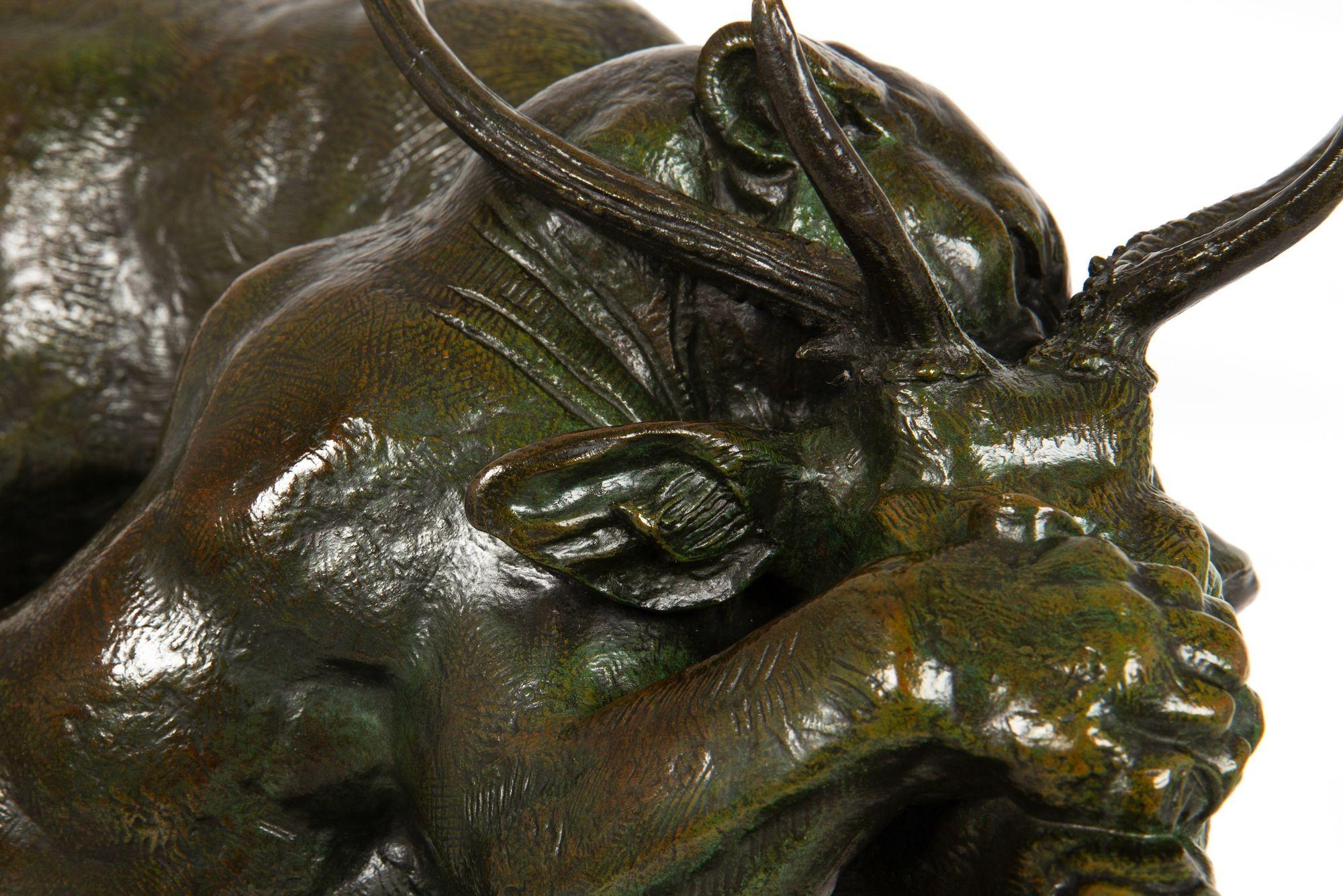 Escultura de bronce 