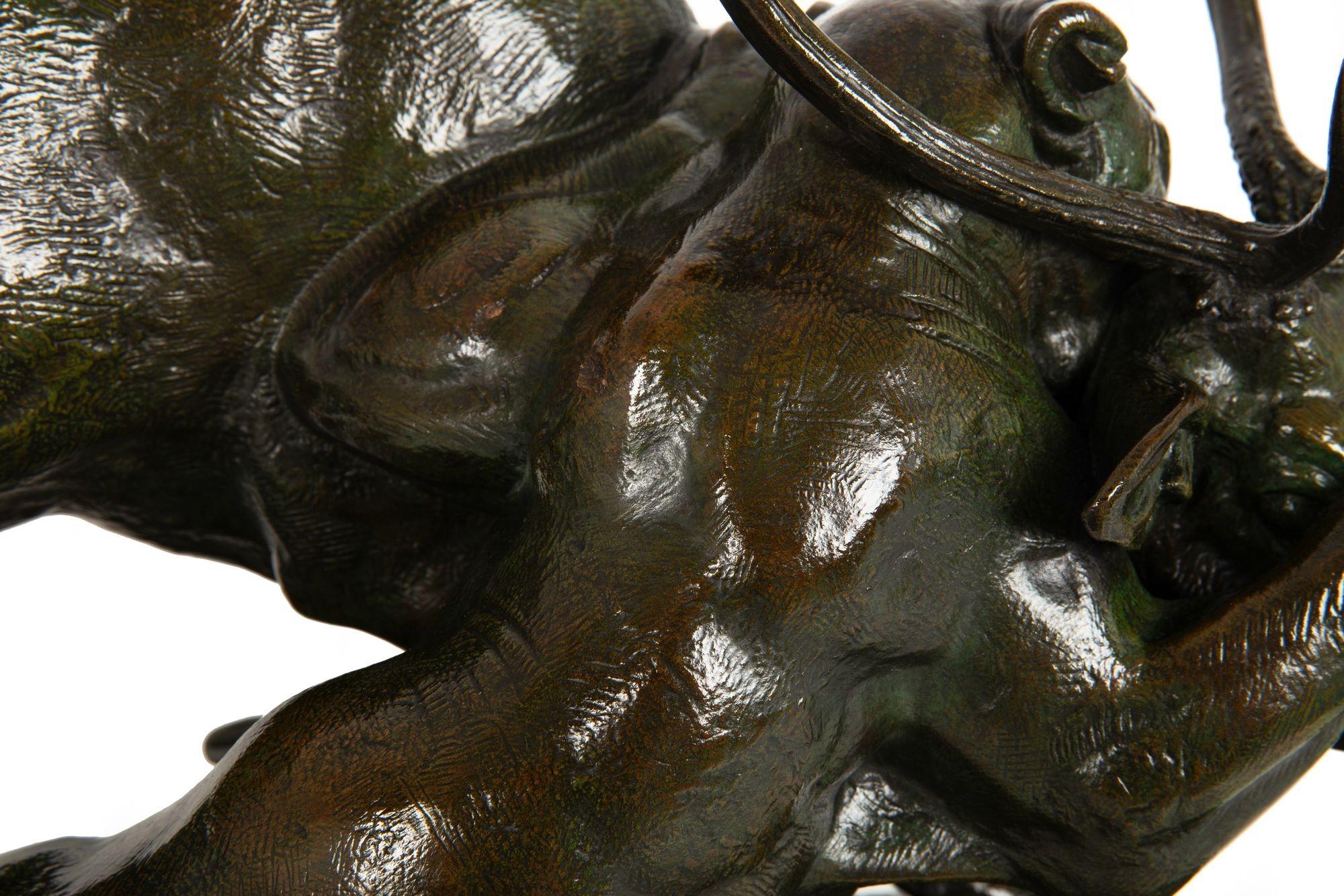 Escultura de bronce 