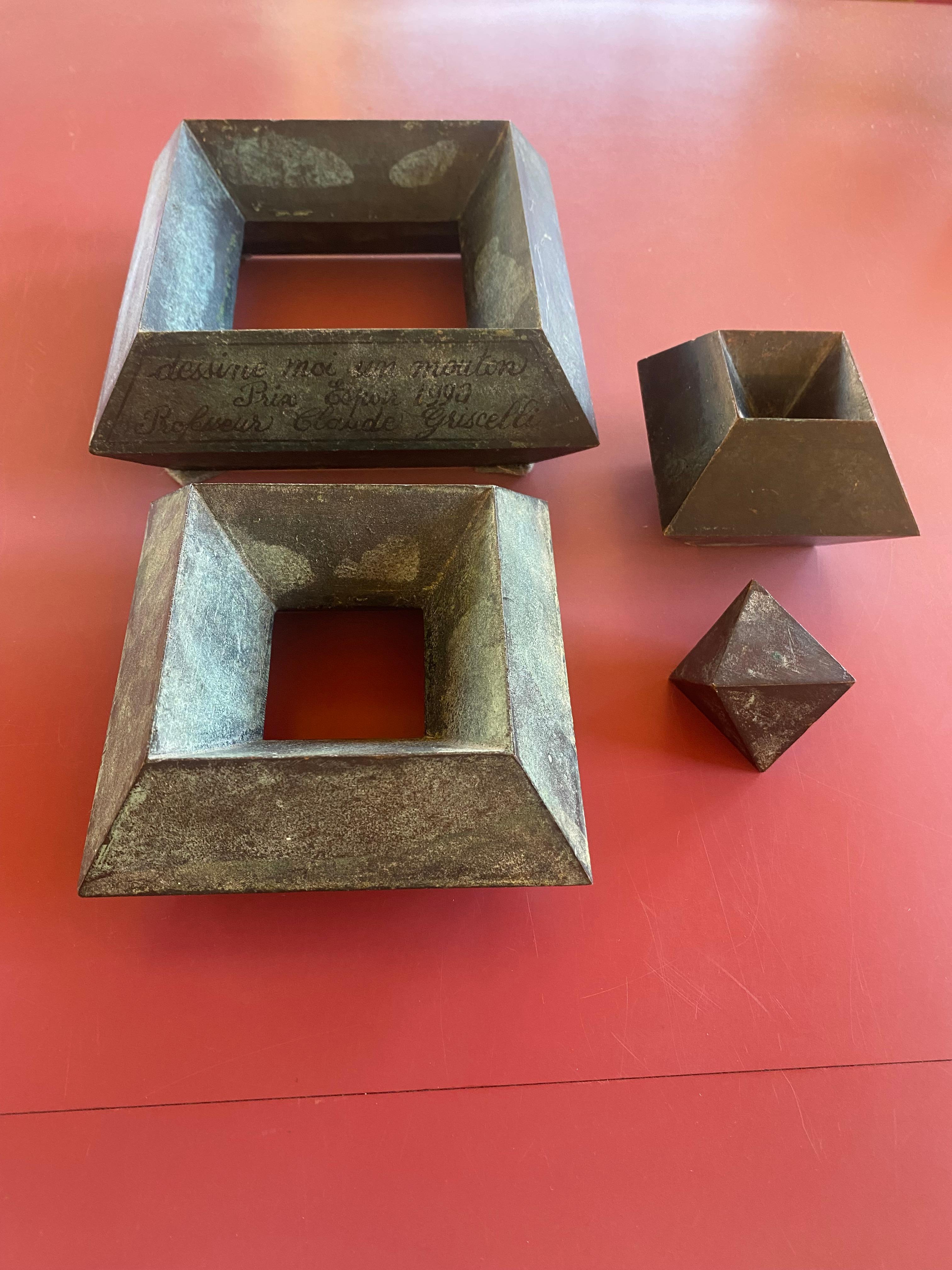 Bronze sculpture 