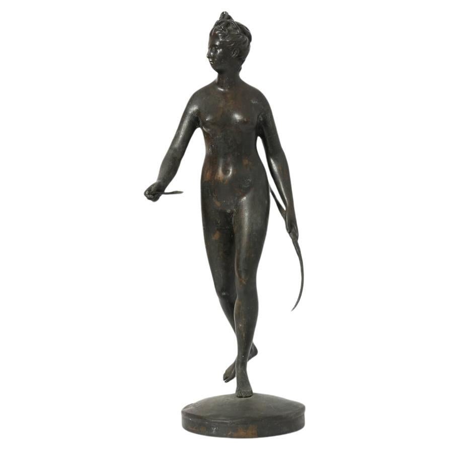Sculpture en bronze représentant Diane la chasseuse, XXe siècle en vente