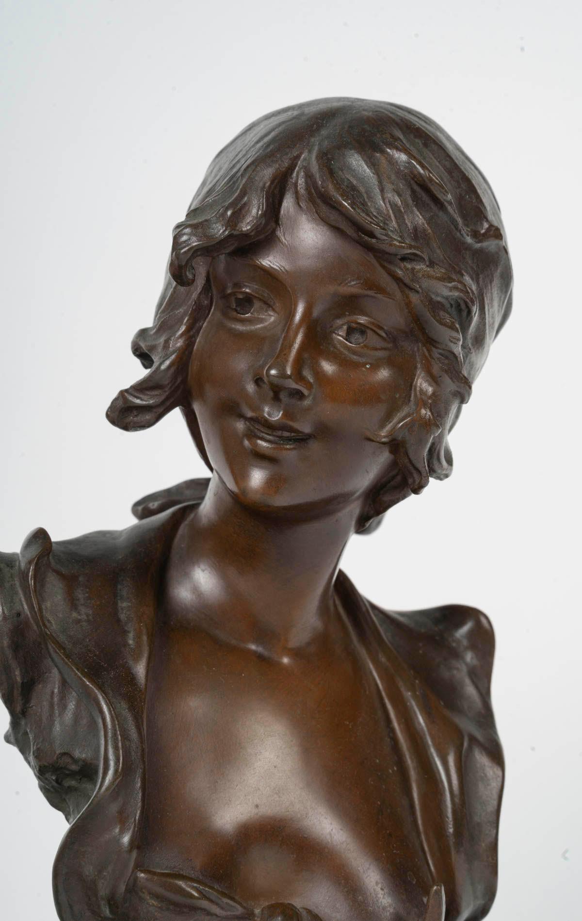 Bronze sculpture representing Salammbo by A.Sefebire, 19th century or early 20th century.

A 19th century or early 20th century Napoleon III style bronze sculpture of Salammbo by A.Sefebire.
H: 27cm, W: 15cm, D: 11cm