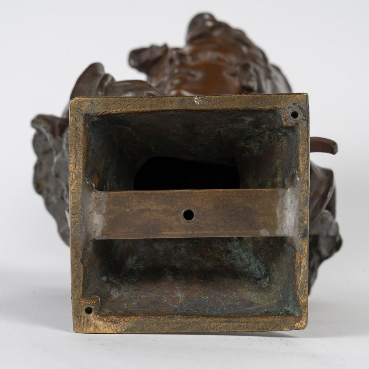 Bronze Sculpture Representing Salammbo by A.Sefebire, early 20th Century. For Sale 3
