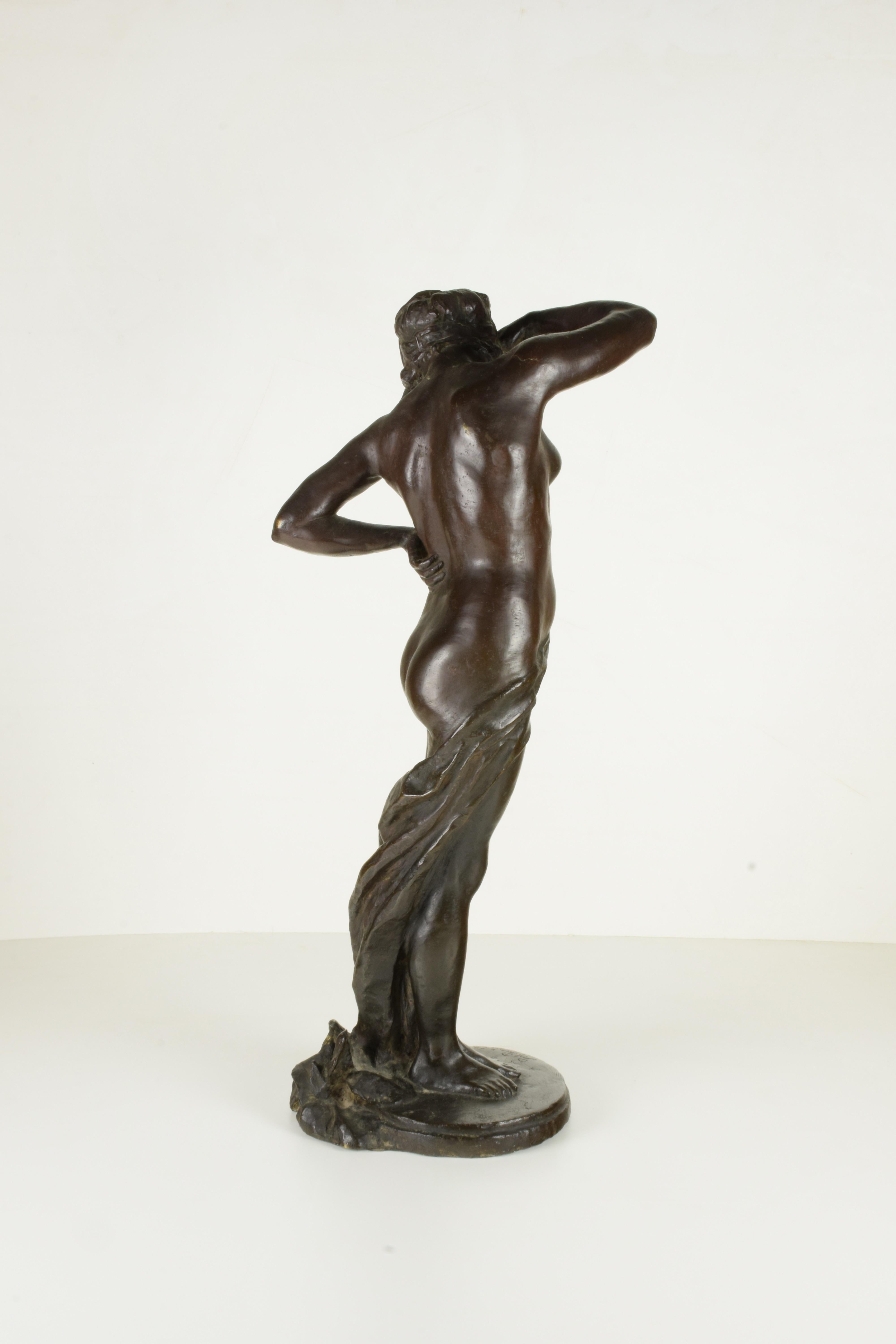 Bronze-Skulptur, signiert Prof. Puntelli, nacktes junges Mädchen (Italienisch) im Angebot