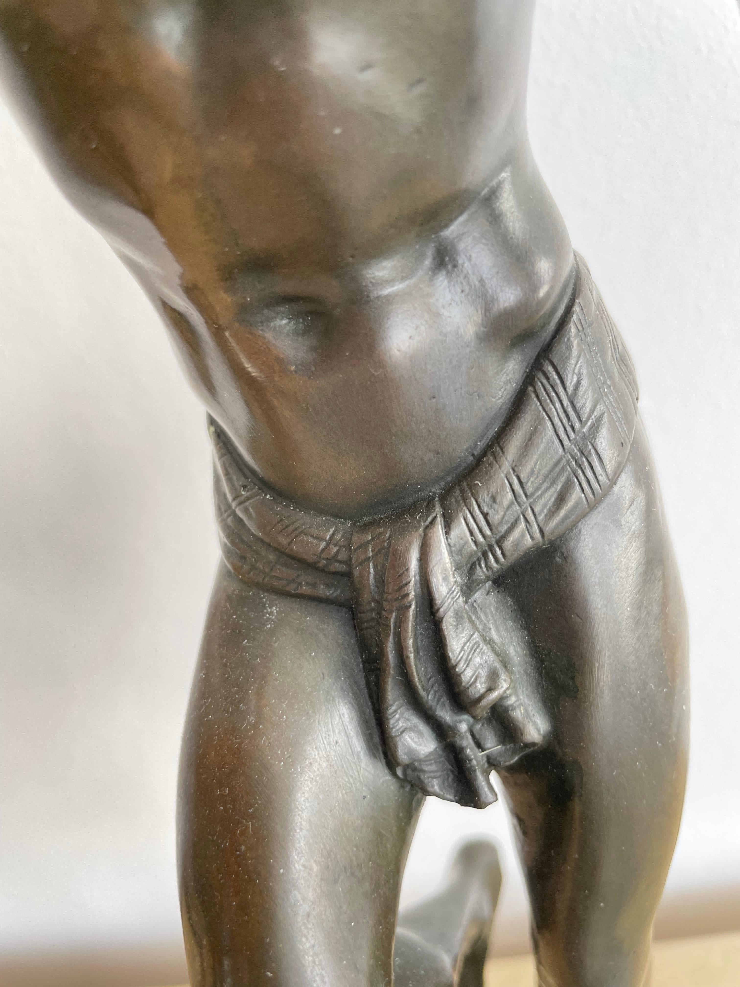 Sculpture en bronze « Le charmeur de serpent » de Charles Arthur Bourgeois en vente 2